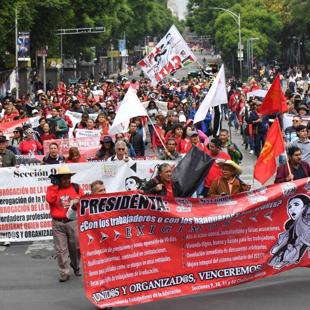Marcha de la CNTE en Ciudad de México