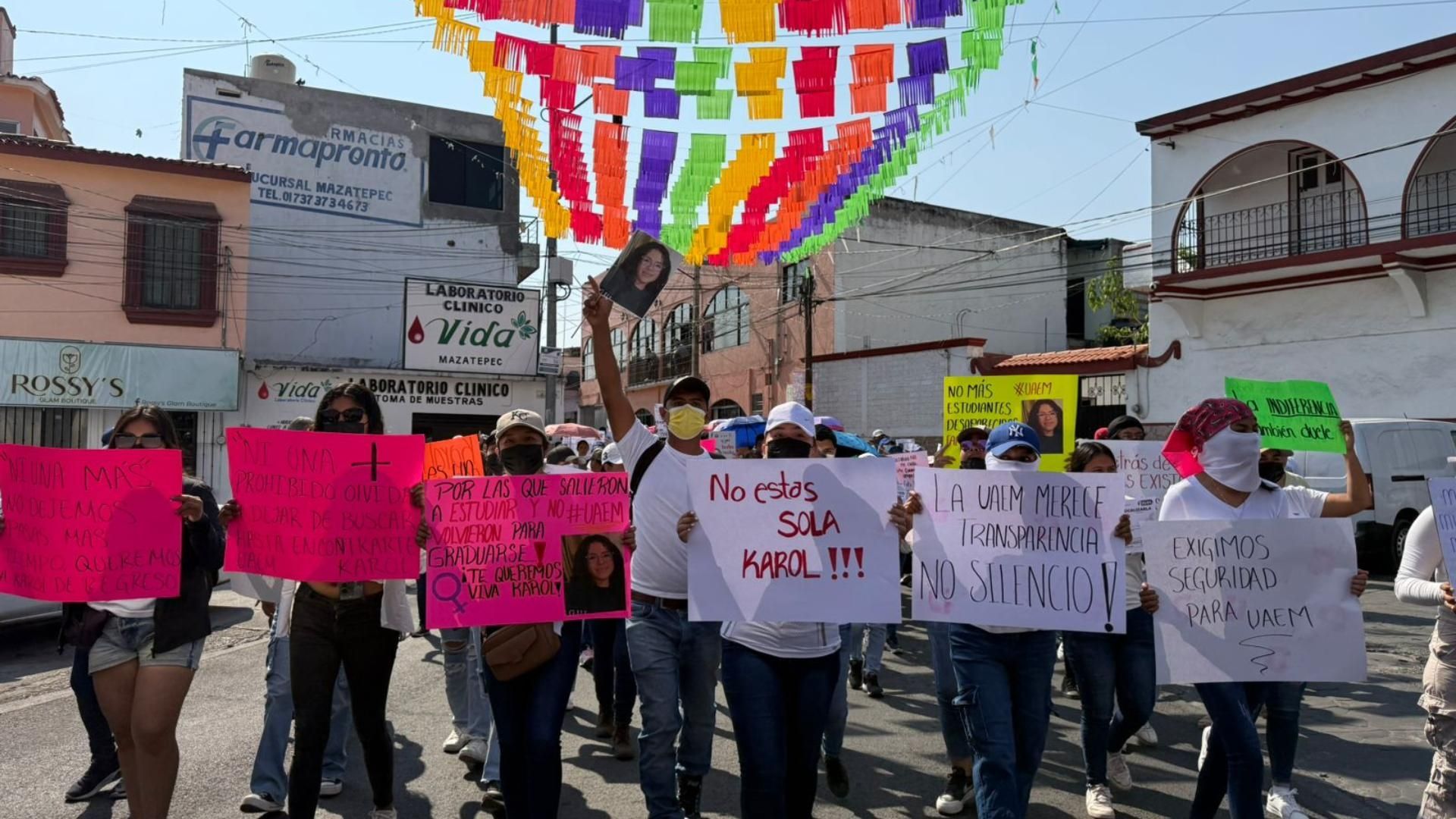 Karol Toledo Gómez, de 18 años, es estudiante de la Facultad de Enfermería de la Escuela de Estudios Superiores de Mazatepec.