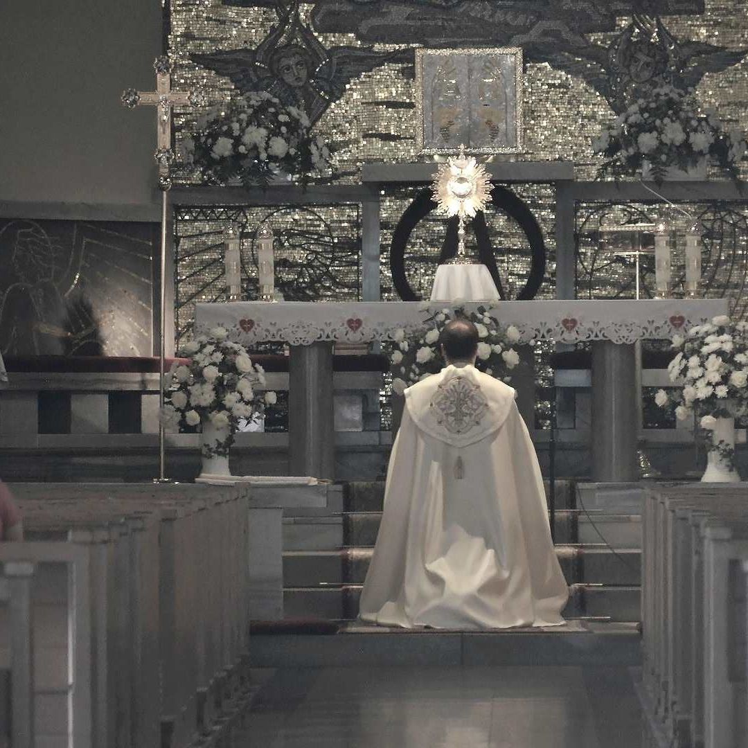 Alerta por falsos sacerdotes
