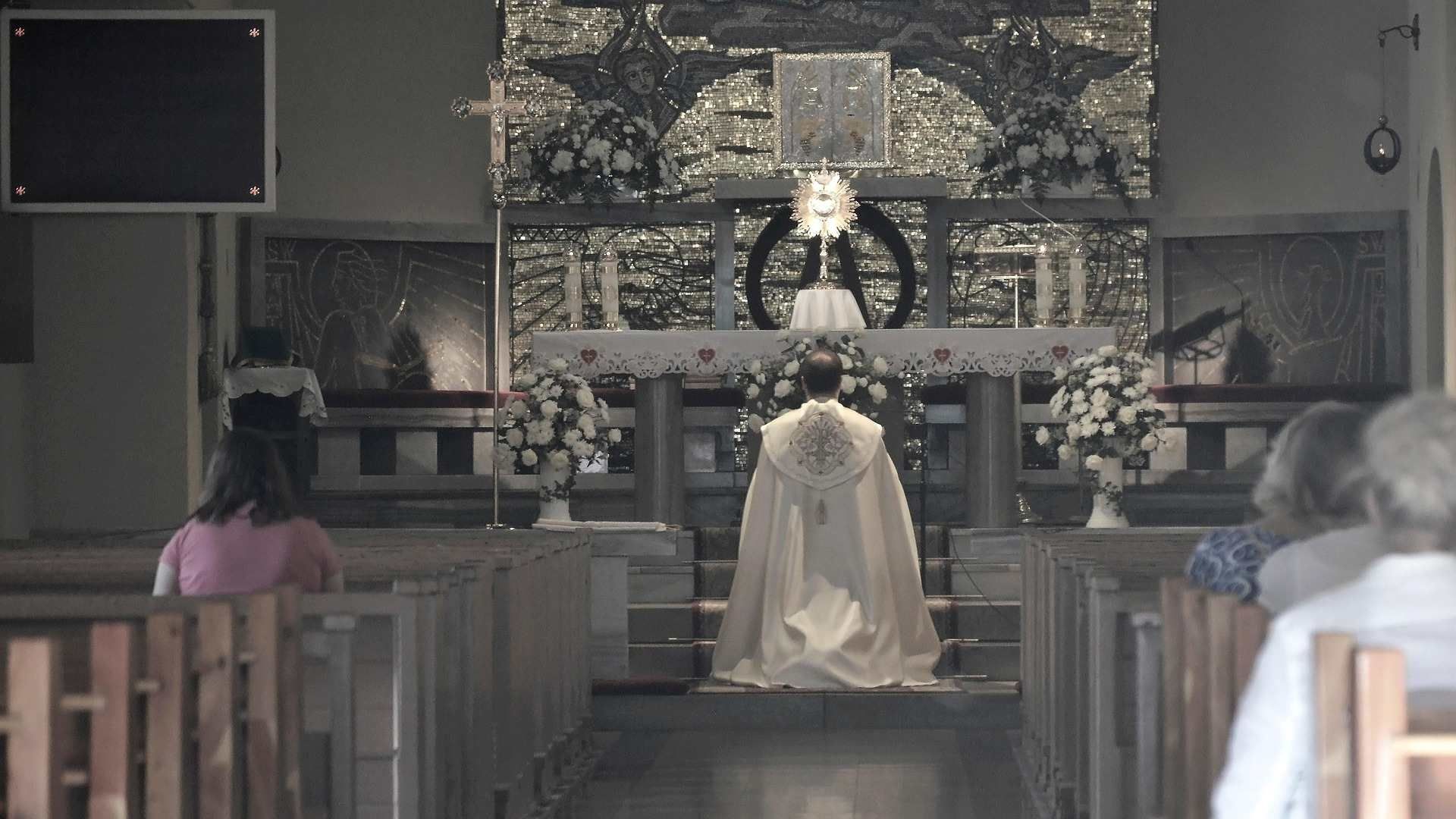 Alerta por falsos sacerdotes
