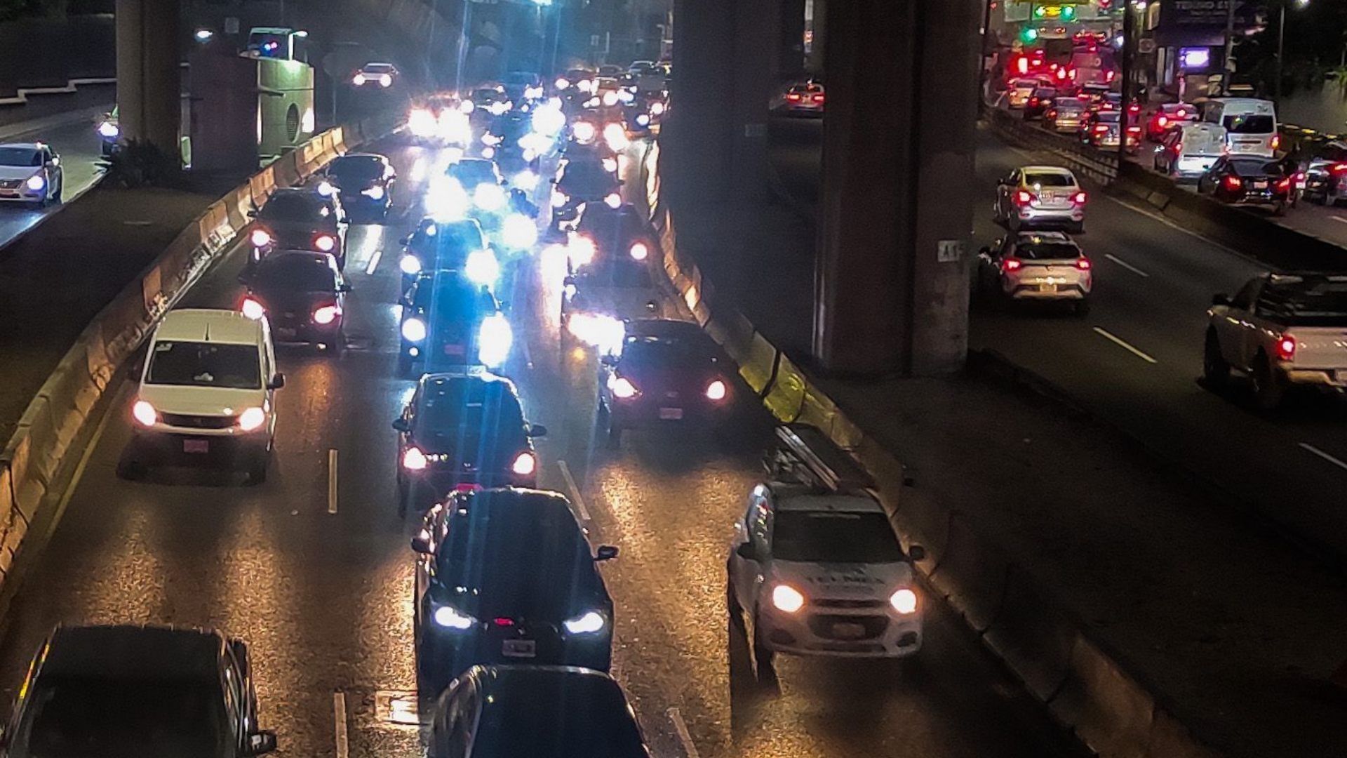 CAMe activa Doble Hoy No Circula jueves 5 de marzo 2026 restricción en CDMX y Edomex por contingencia