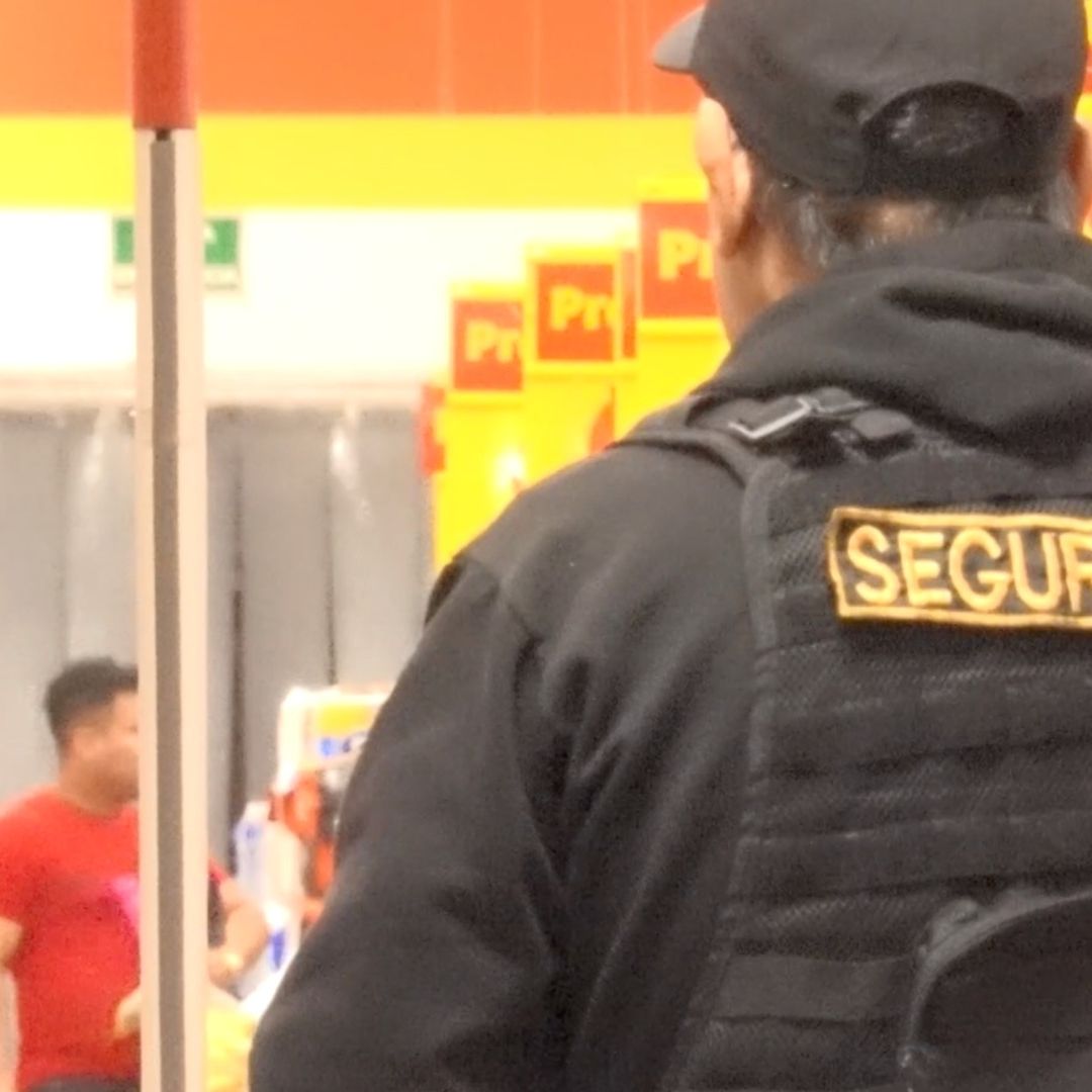 Resguardan supermercado