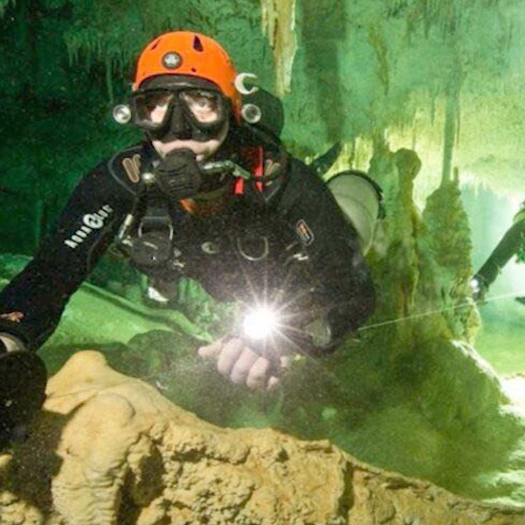 Hallan Fósil Humano de Ocho Mil Años de Antigüedad en Cenotes de Sac Actún en Quintana Roo