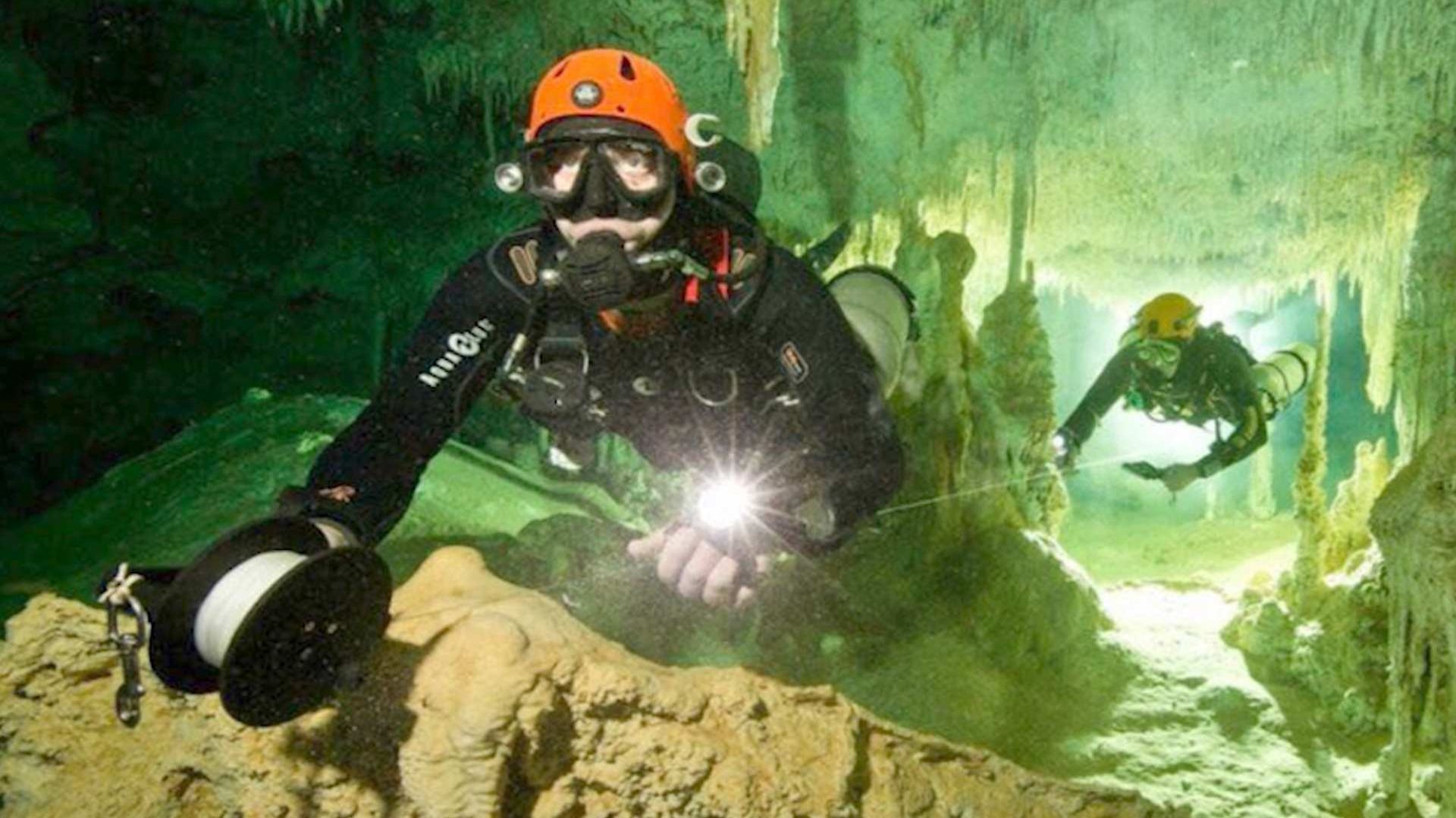 Hallan Fósil Humano de Ocho Mil Años de Antigüedad en Cenotes de Sac Actún en Quintana Roo