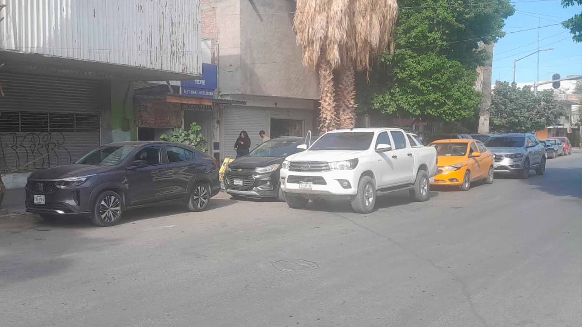 Encuentran Cuerpo de Hombre Afuera de Edificio Abandonado en Torreón