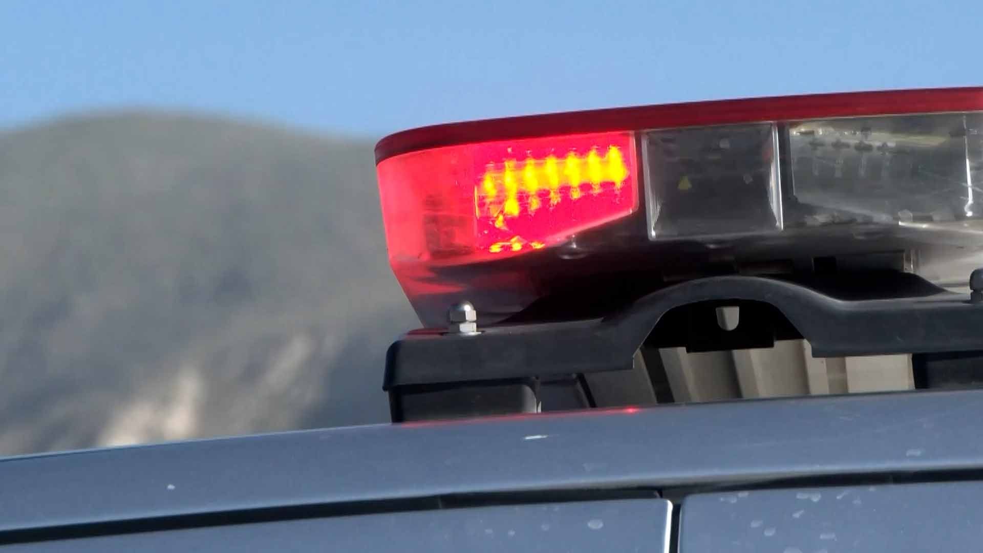 Mueren Dos Jóvenes al Chocar Contra Tráiler en Carretera de Durango