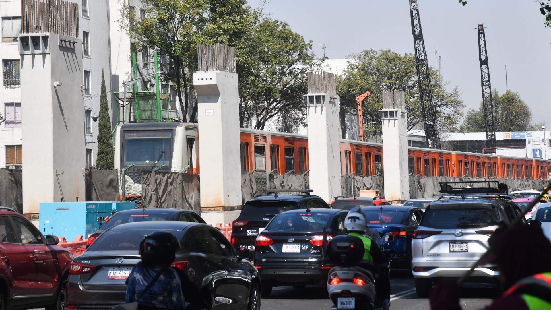 Avance de obras de “La Calzada Flotante” en el tramo del Metro Chabacano a Viaducto, previo al Mundial 2026. Foto: Cuartoscuro