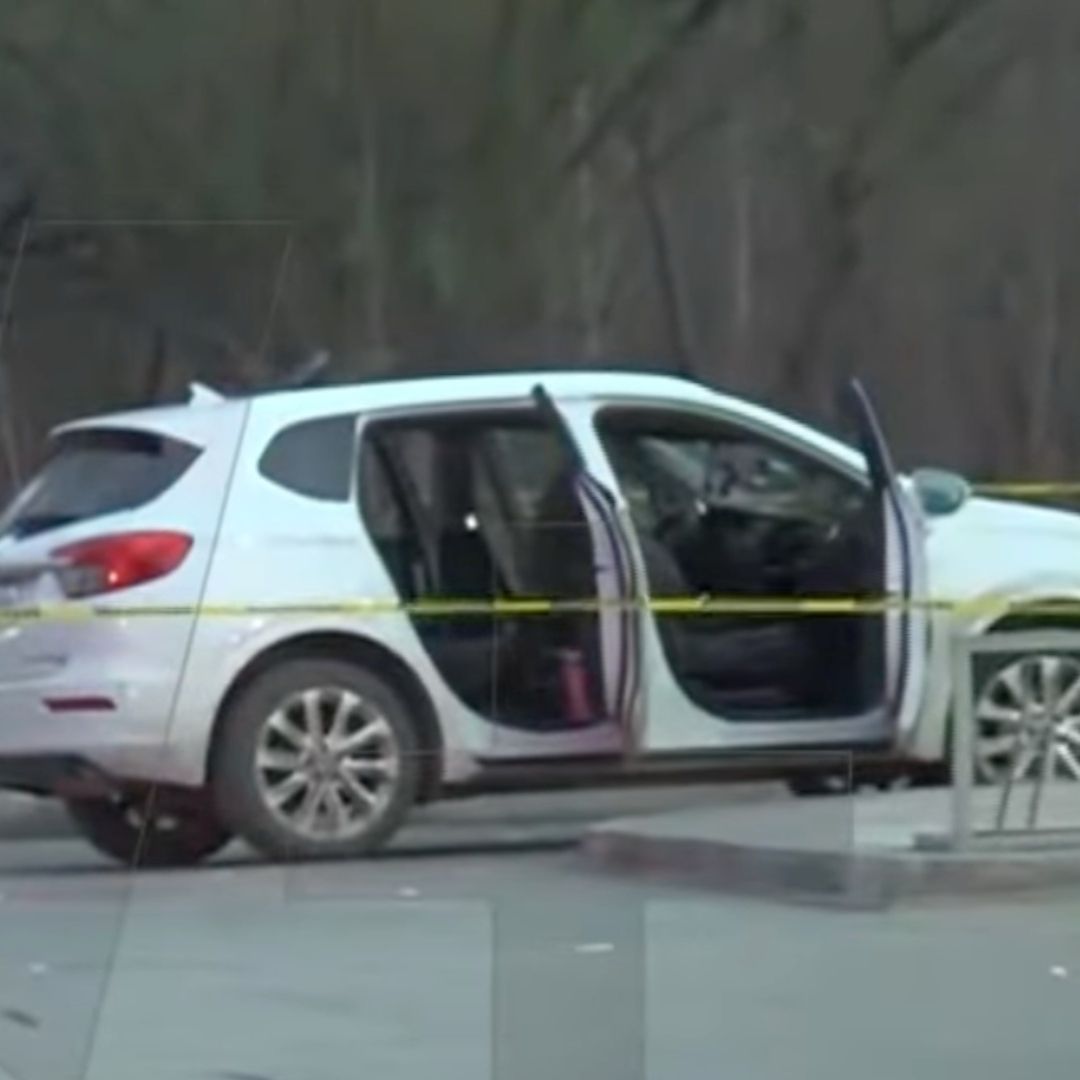 Camioneta familia baleada