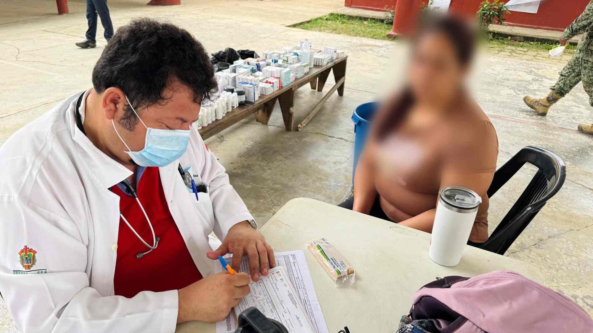 Jurisdicción Sanitaria XI Brinda Atención Médica en Las Choapas tras Incendio de Pozo Krem 1 Sur de Veracruz