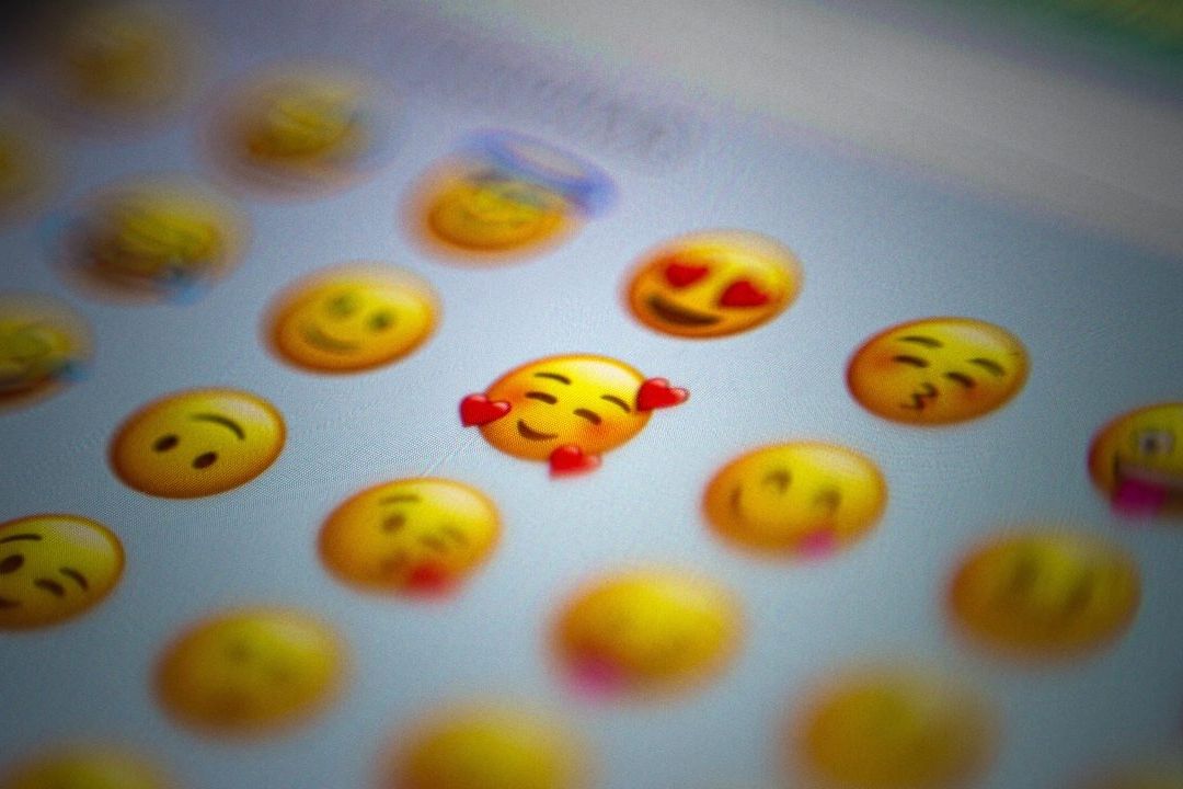 WhatsApp: ¿Cómo crear mensajes con emojis?