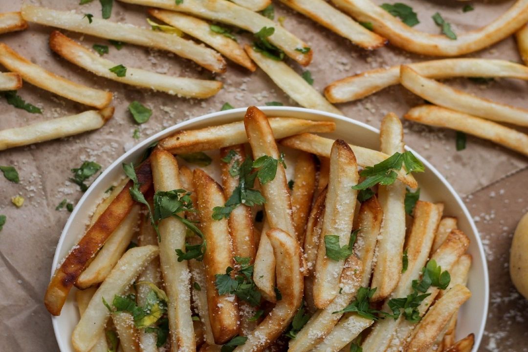 Tres tips para que las papas fritas siempre te queden crujientes