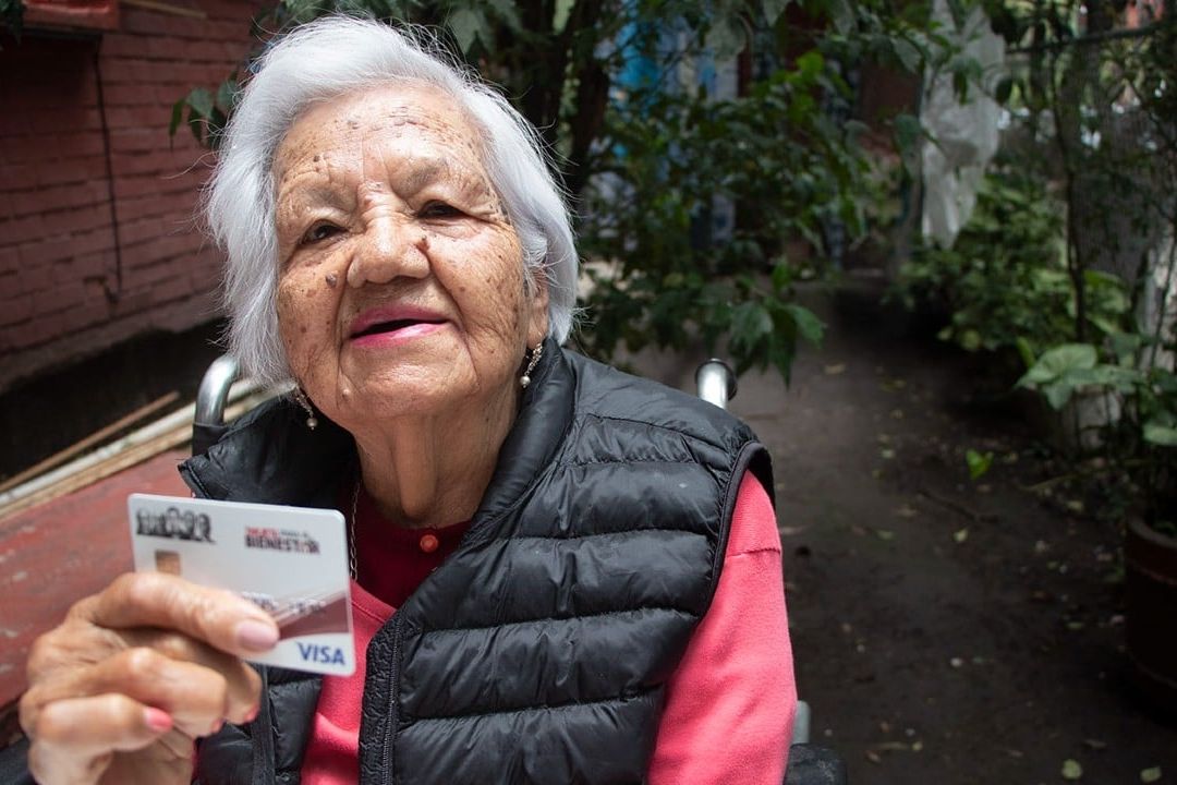¿Cómo consultar el saldo de tu tarjeta de la Pensión del Bienestar desde casa?