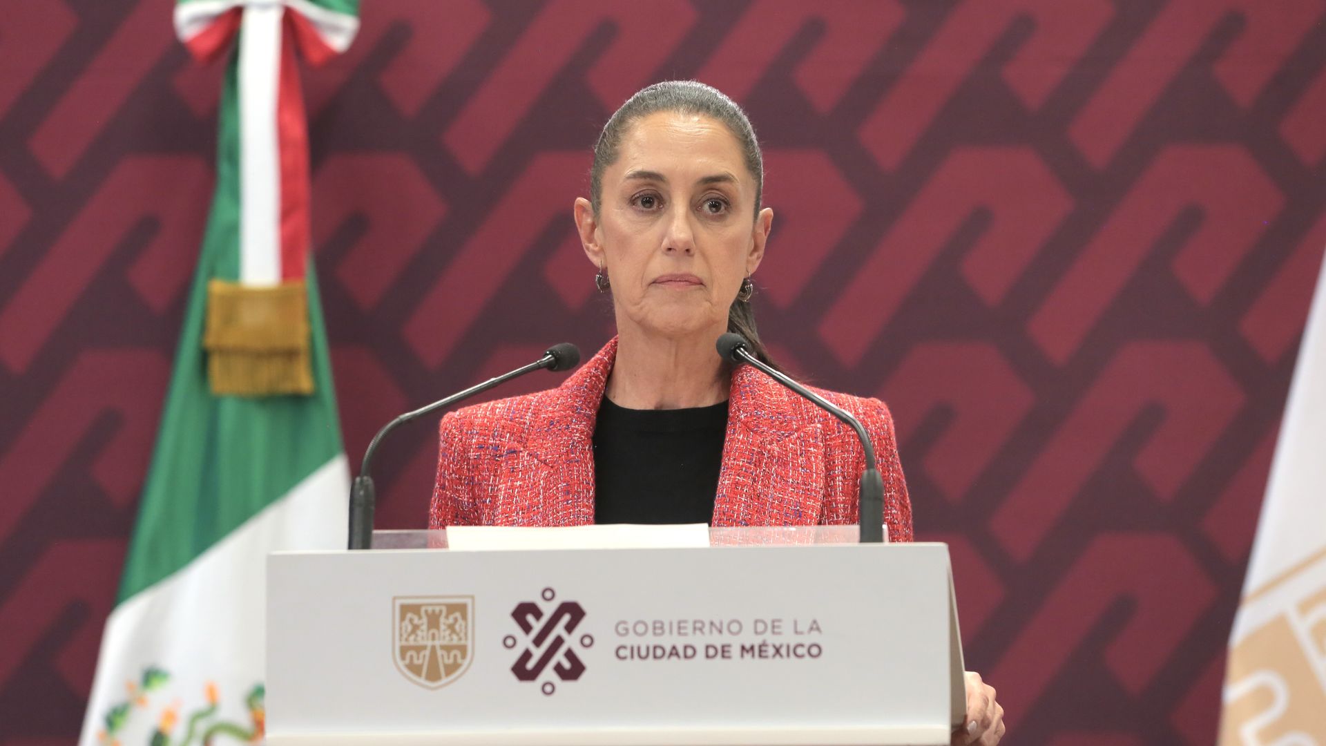 La jefa de gobierno, Claudia Sheinbaum, acusó nexos entre el presunto feminicida y el fiscal de Morelos.