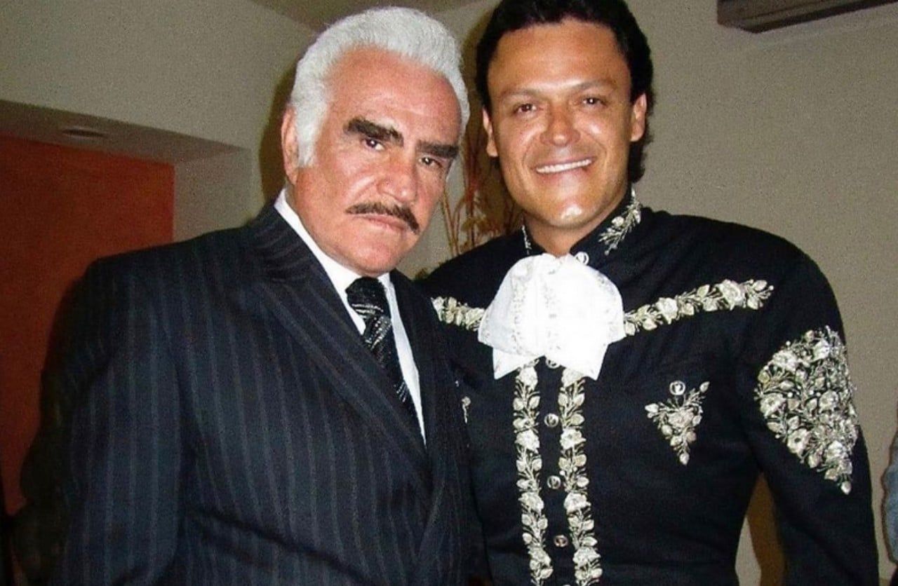 ¿Pedro Fernández y Vicente Fernández eran familia? Te decimos qué vínculo unió a los dos cantantes
