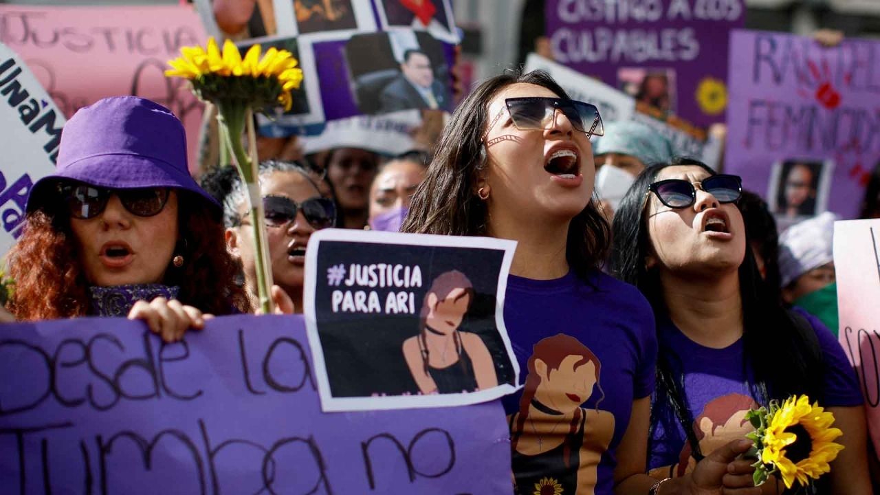 Feministas realizaron una marcha para exigir justicia por Ariadna Fernanda
