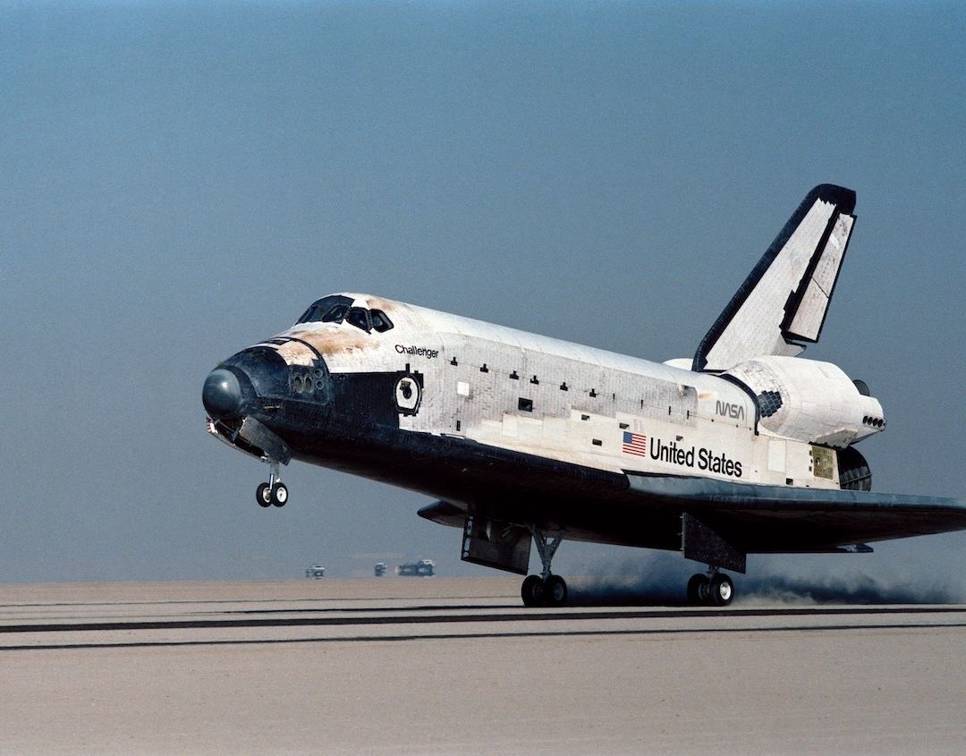 Transbordador Challenger de la NASA durante un aterrizaje
