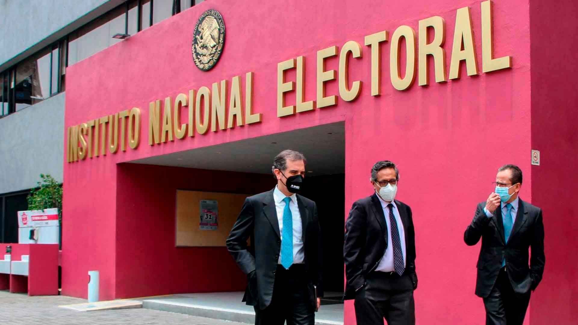 AMLO señaló en la mañanera que tiene plan B si fracasa Reforma Electoral