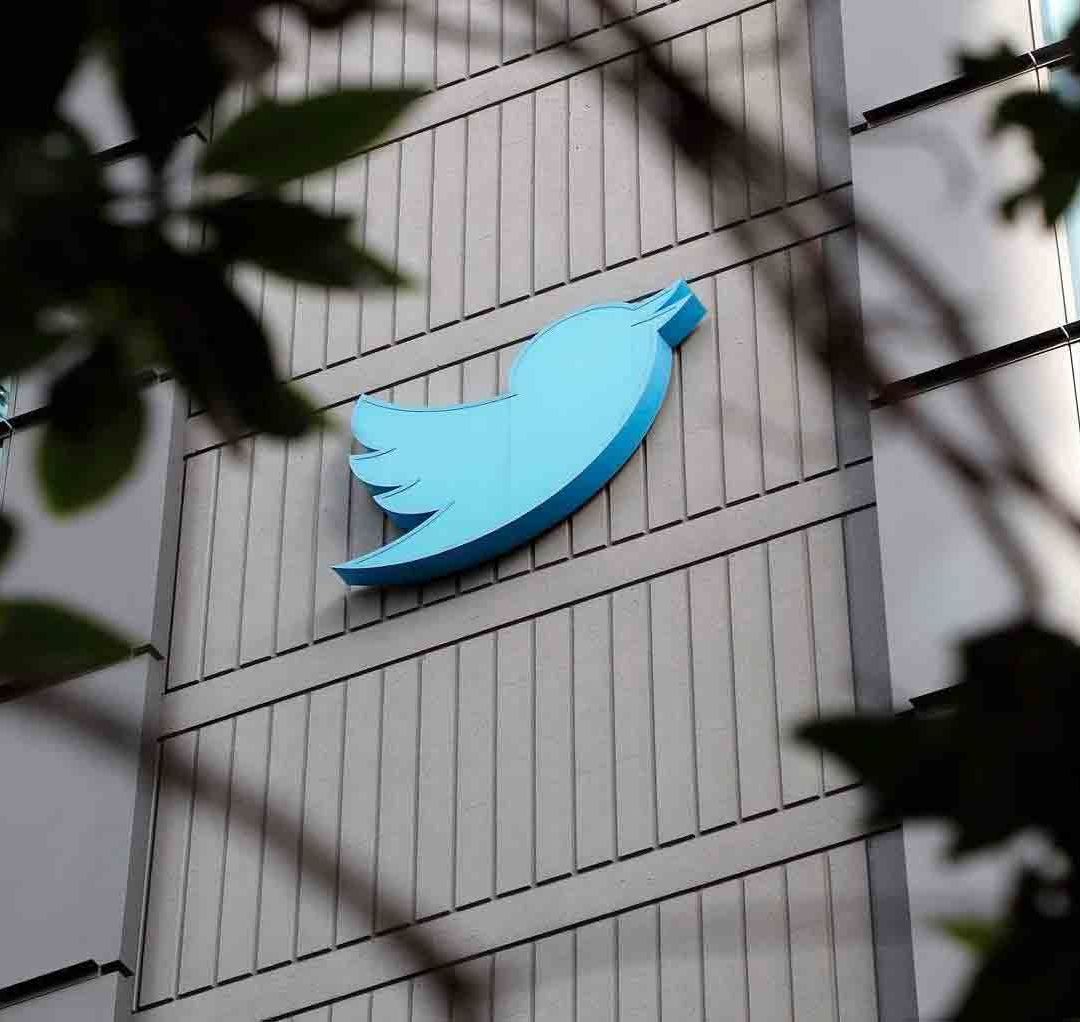 Elon Musk Acusa a Apple de Querer Vetar a Twitter