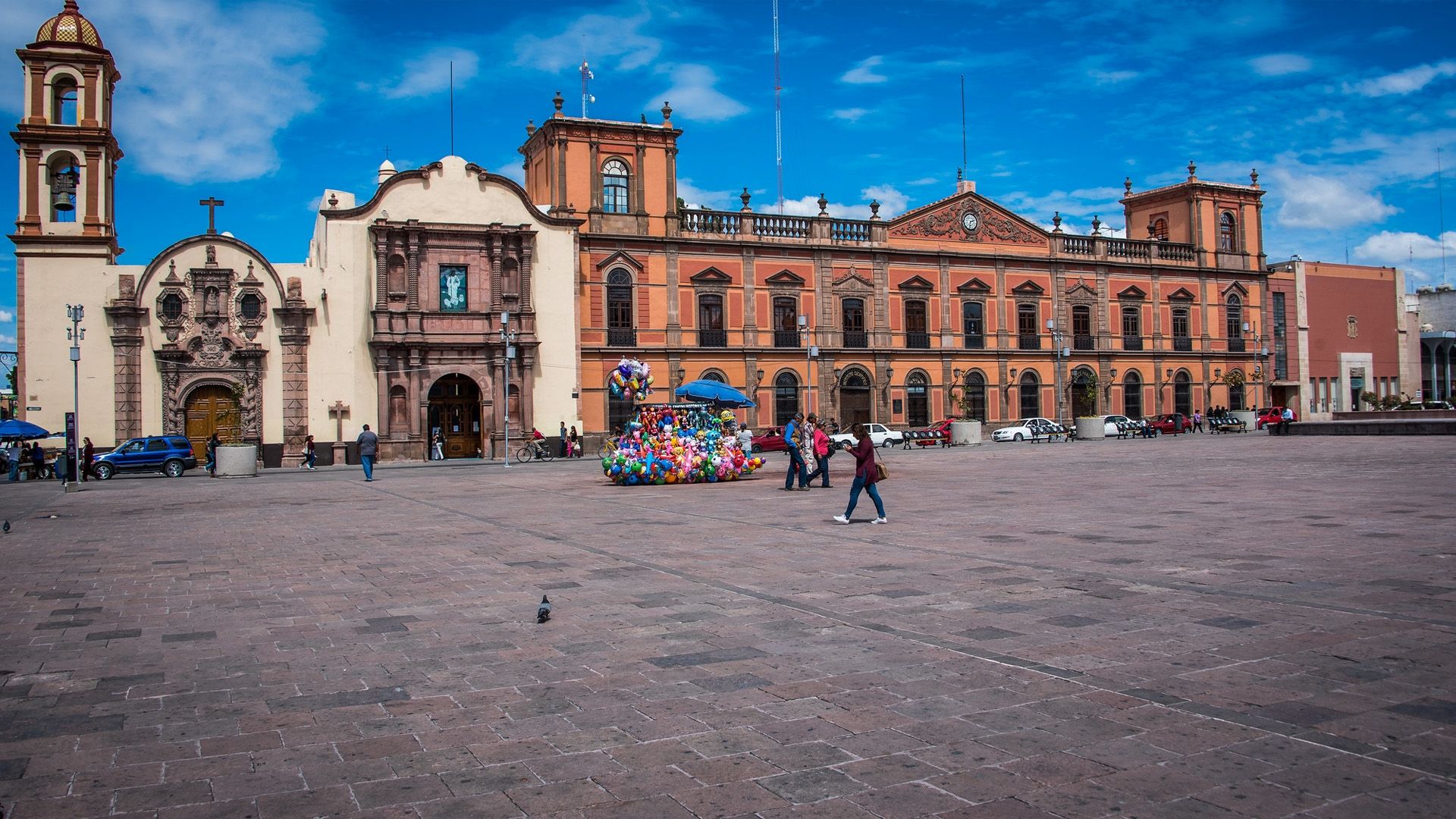 Plaza Fundadores en San Luis Potosí
