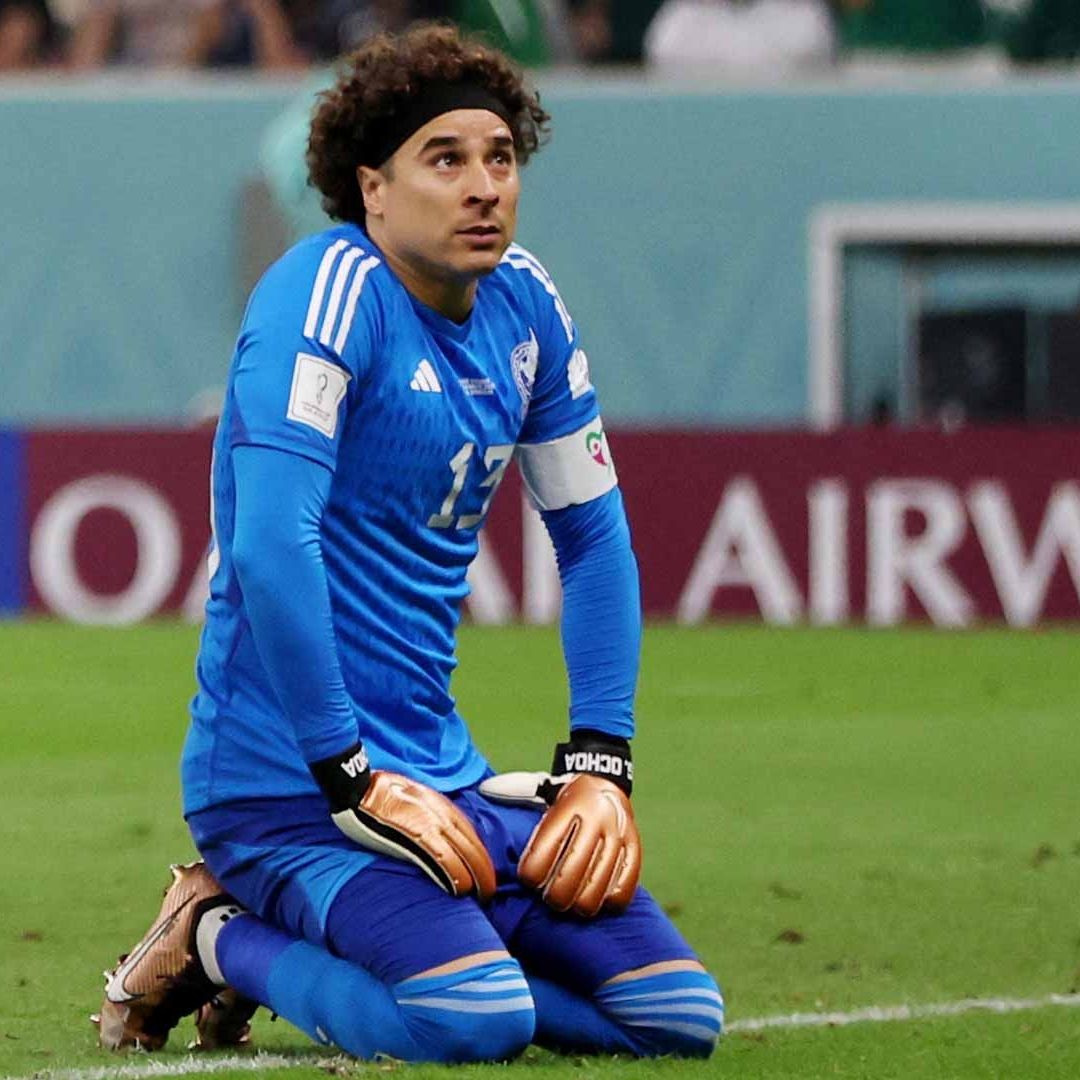 Memo Ochoa en el duelo ante Arabia Saudita