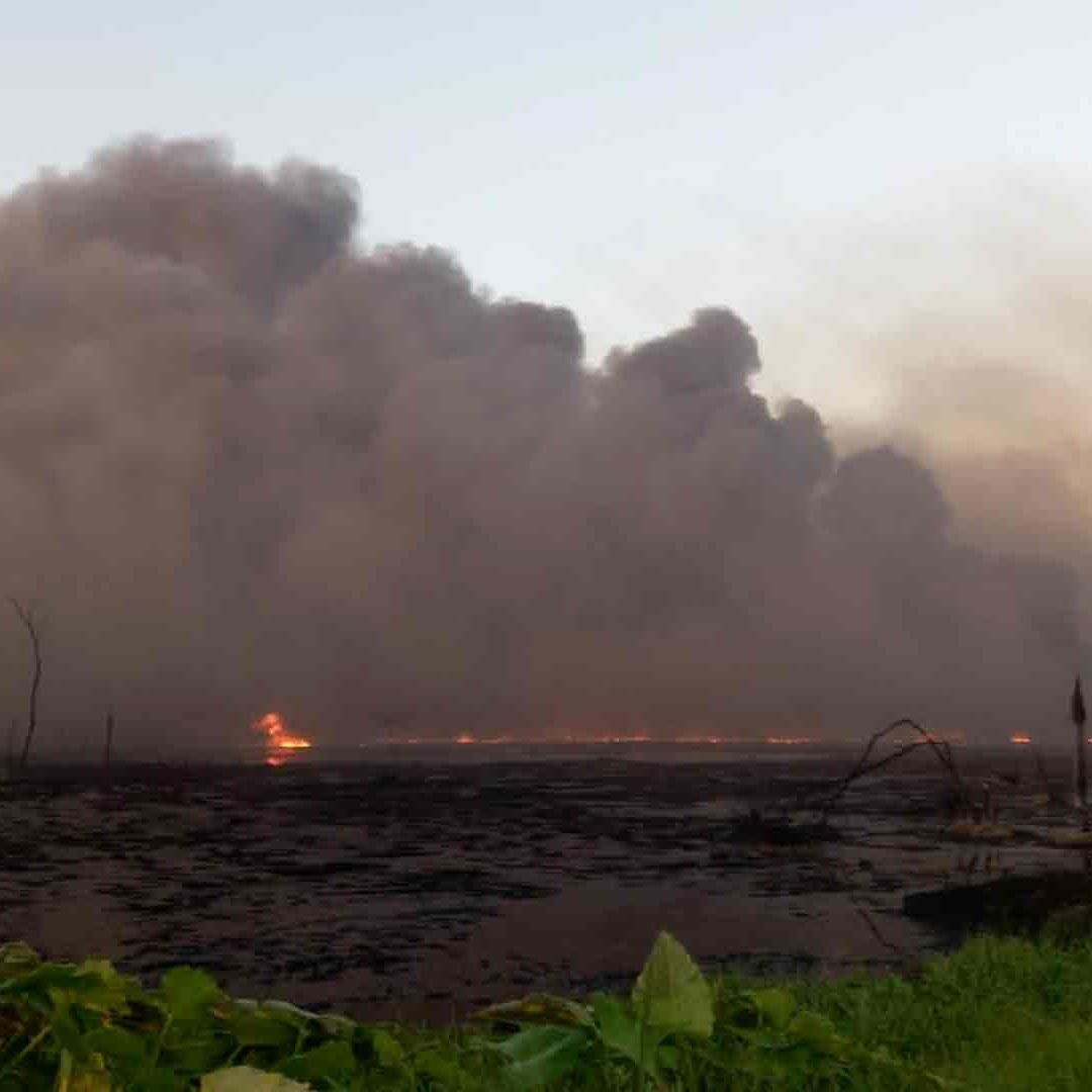 Explosión por fuga de gas en ducto de Pemex en Huimanguillo, Tabasco