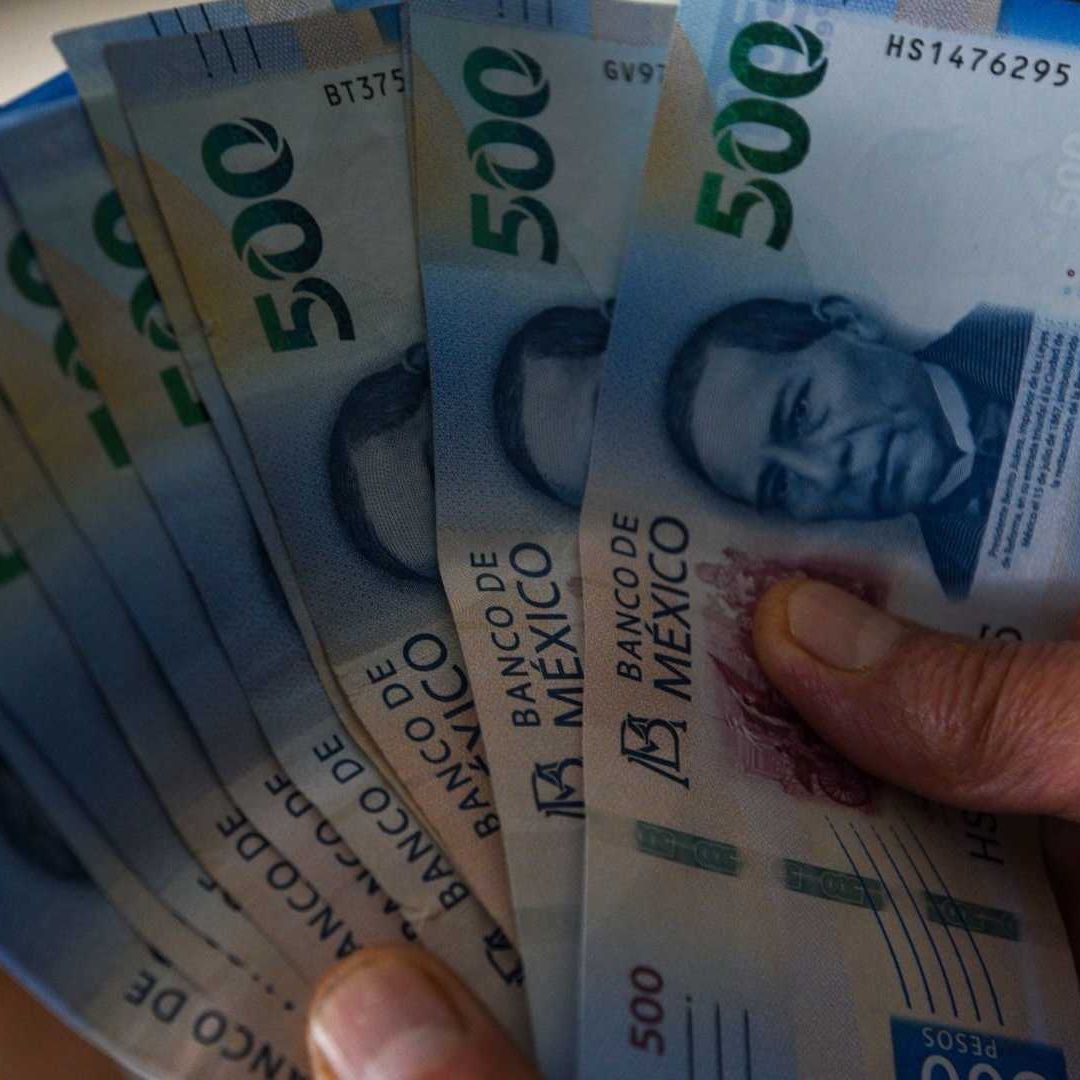 Los adultos mayores que reciben su pensión en el IMSS recibirán una aumento en 2023