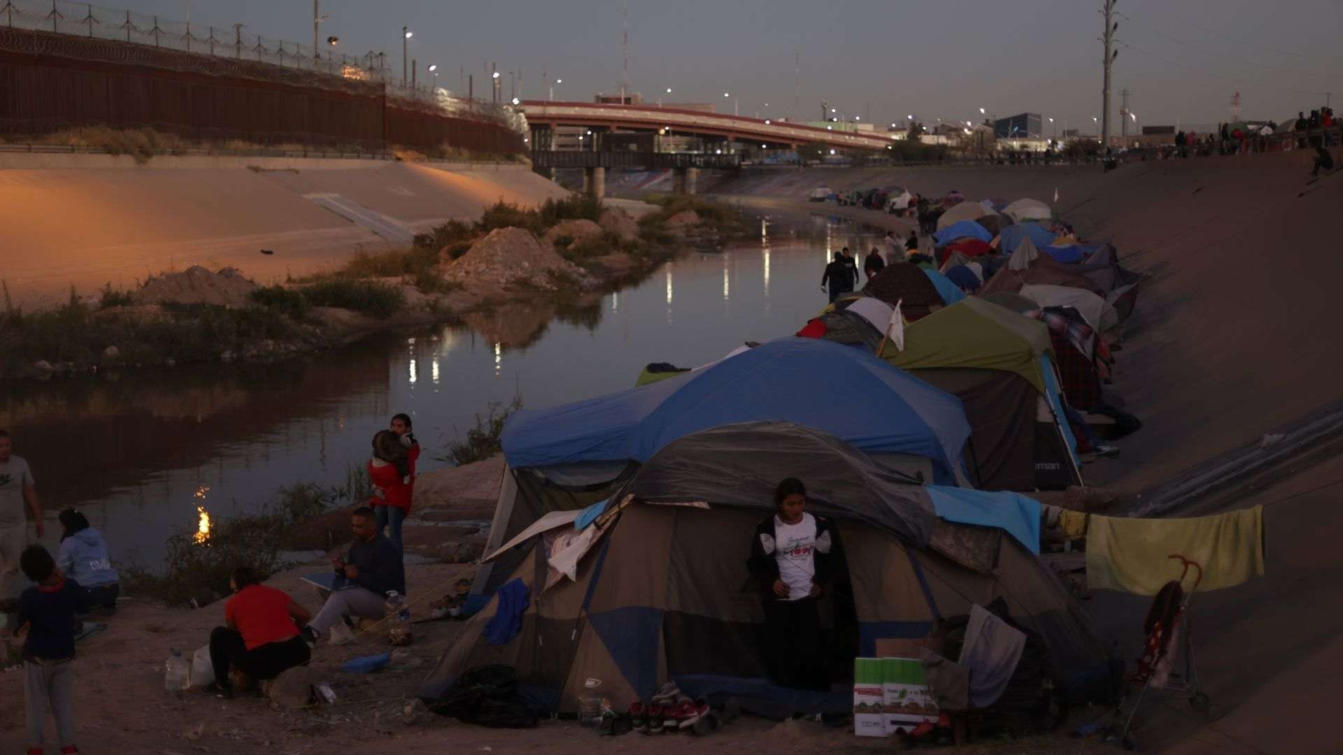 Campamento de migrantes venezolanos en Ciudad Juárez