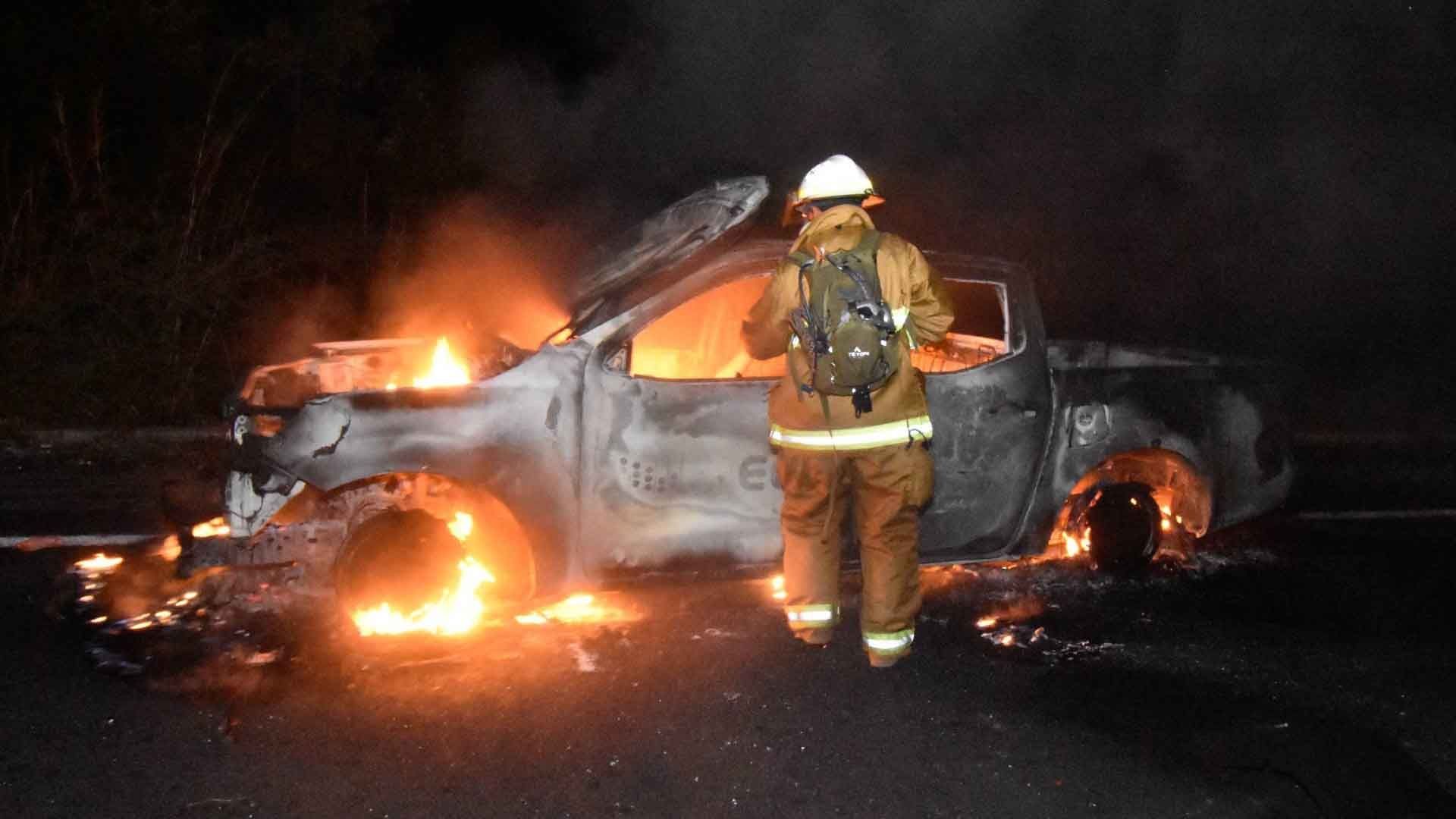 Tras el enfrentamiento, cinco policías resultaron lesionados