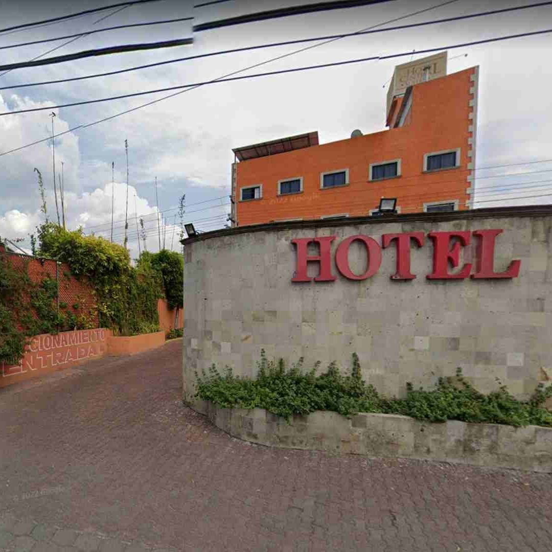 El huésped incendió un cuarto del hotel.