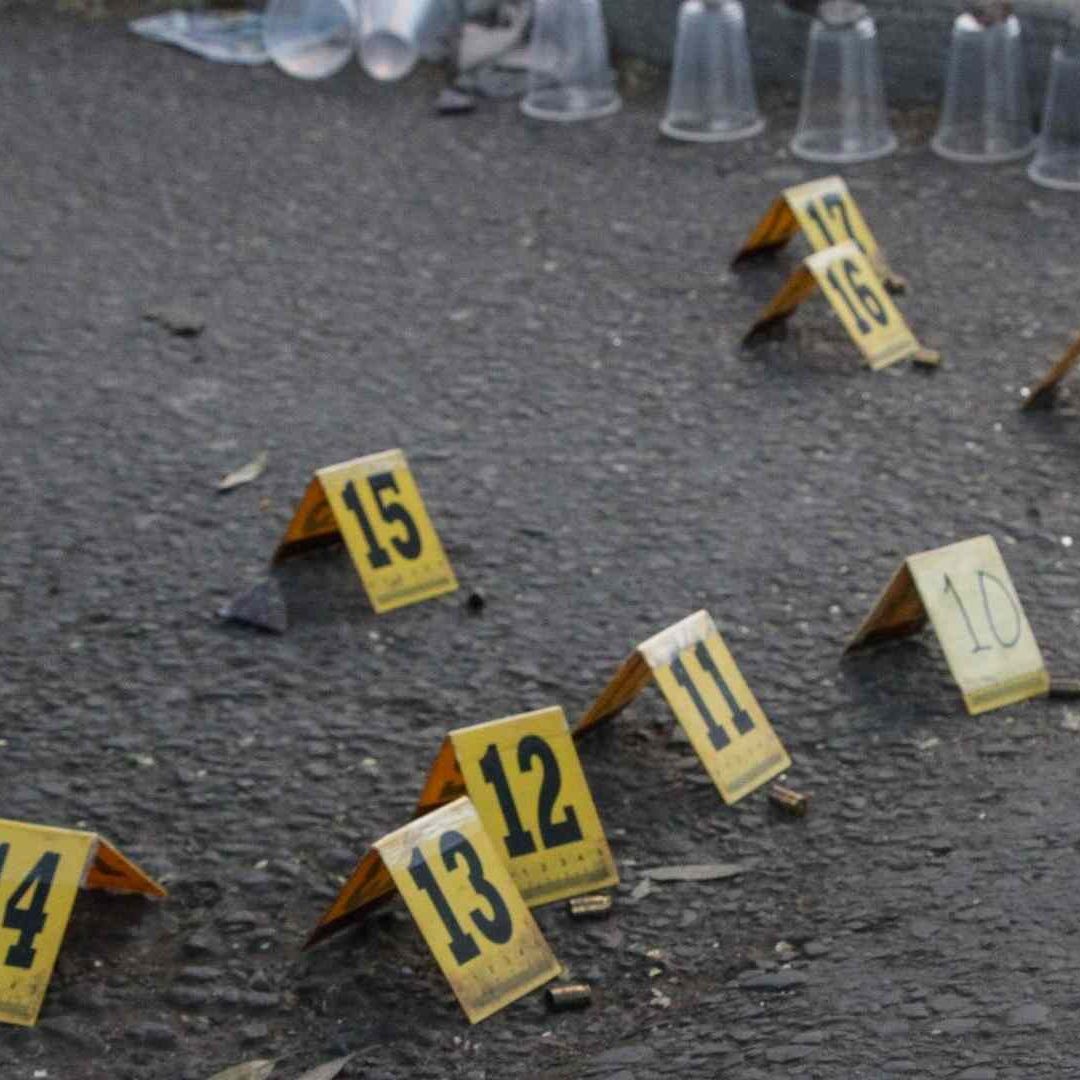 Casquillos percutidos en escena del crimen