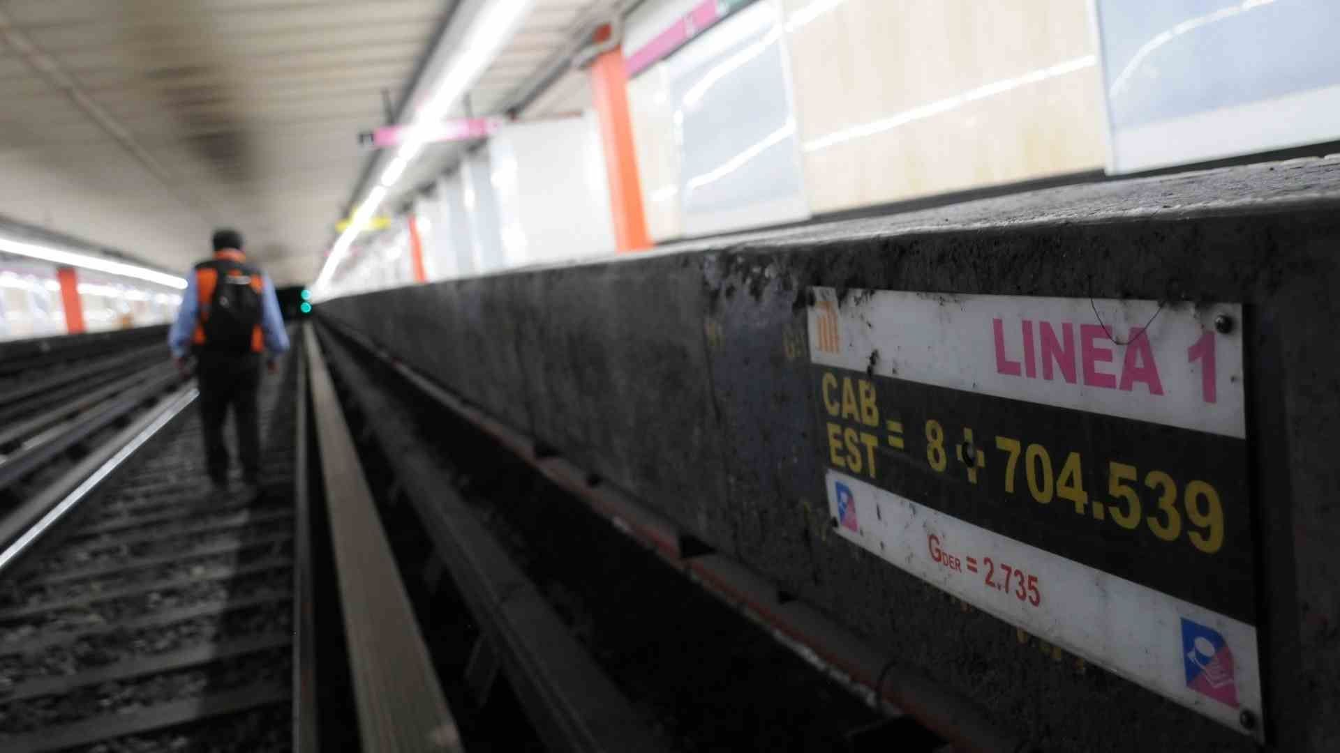 Estas son las sanciones por bajar a las vías del Metro