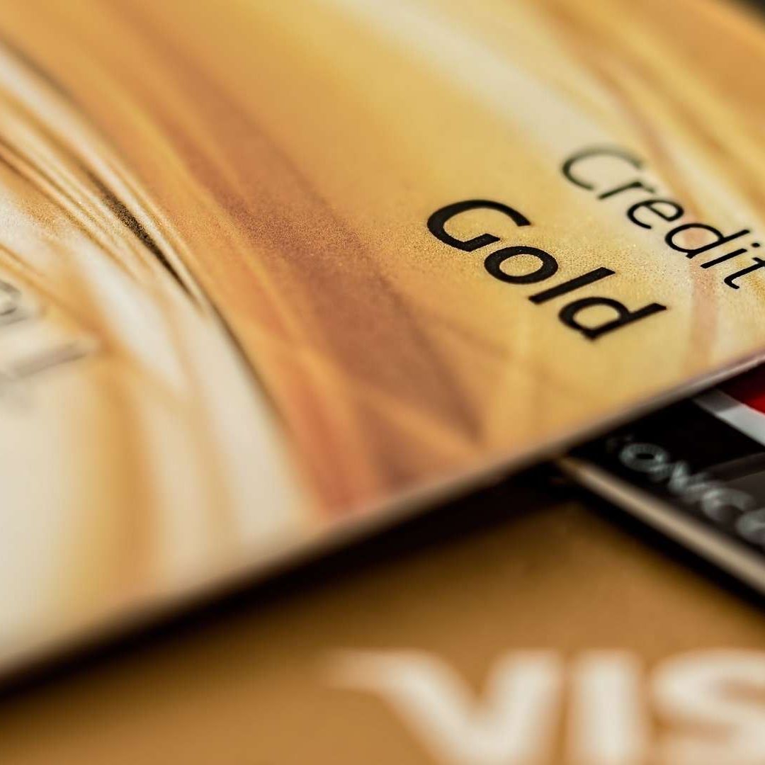 Realizar el pago para no generar intereses de tu tarjeta de crédito te ayudará a evitar grandes deudas