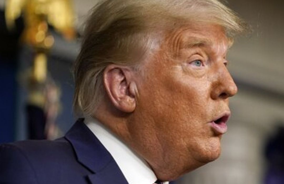 Donald Trump en un evento relacionado con comercio internacional