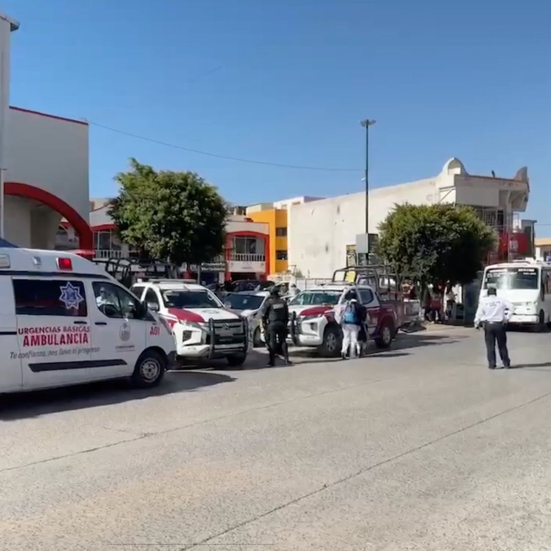 Muere Mujer por Infarto en su Coche en Gran Bodega de Misiones de San Francisco, Puebla