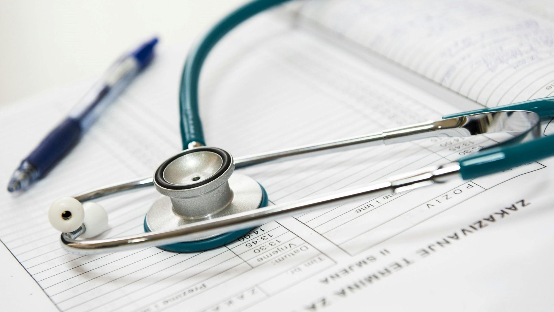 Día del médico desata confusión en internautas