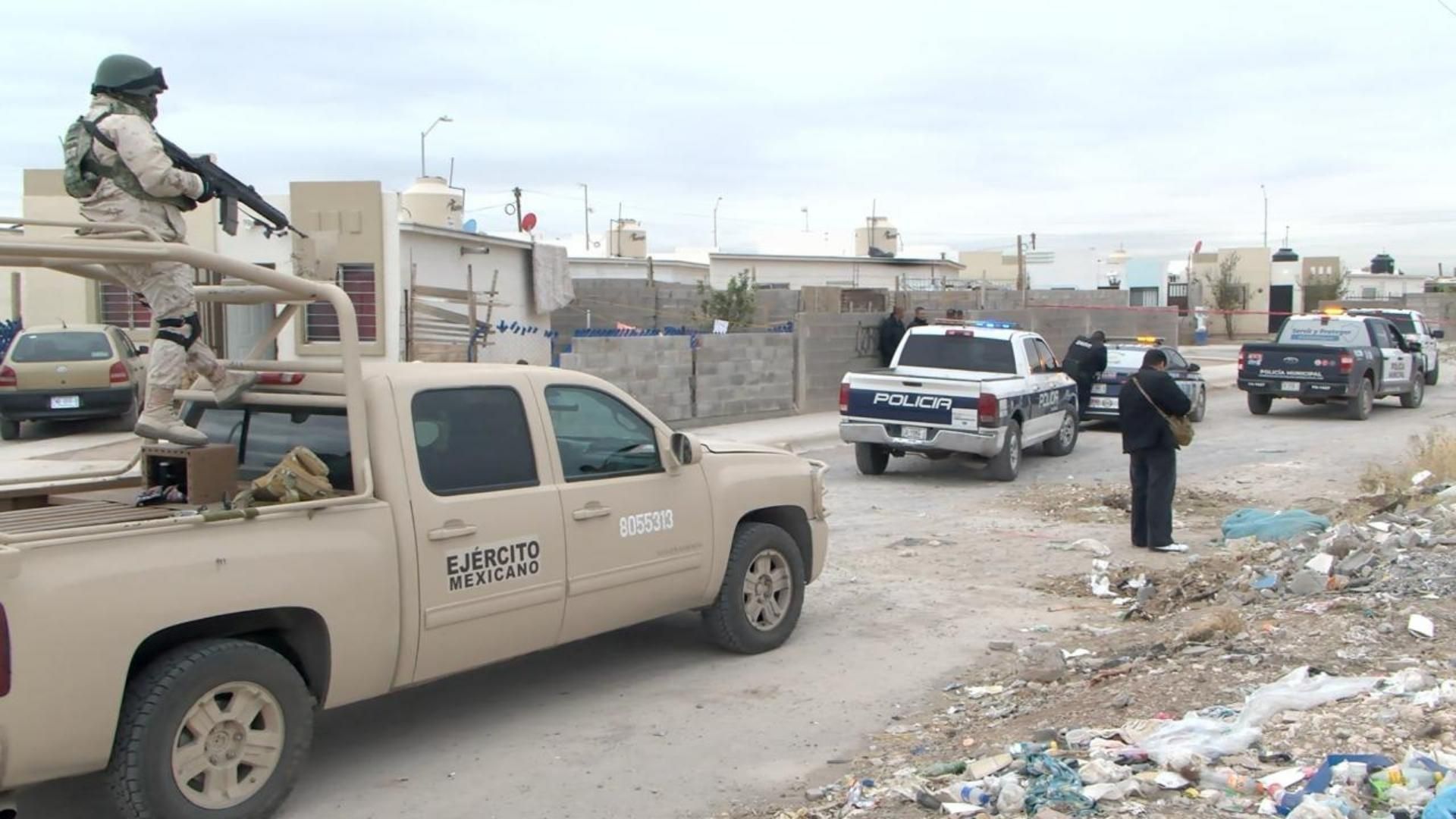 Autoridades municipales, el Ejército, Guardia Nacional y peritos de la Fiscalía