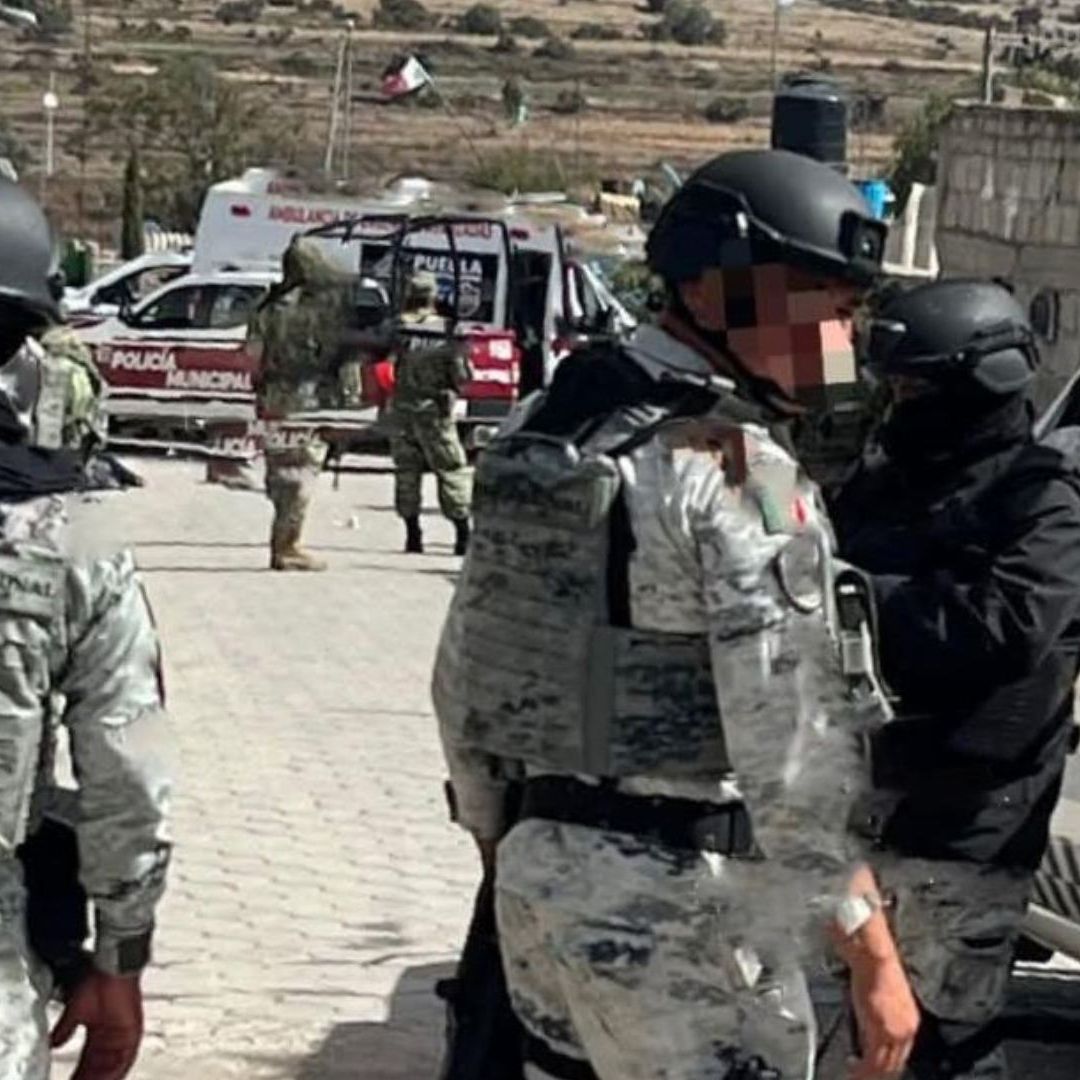 Delincuente Abatido por Policías tras Alerta de Robo de Vehículo en Cañada Morelos, Puebla