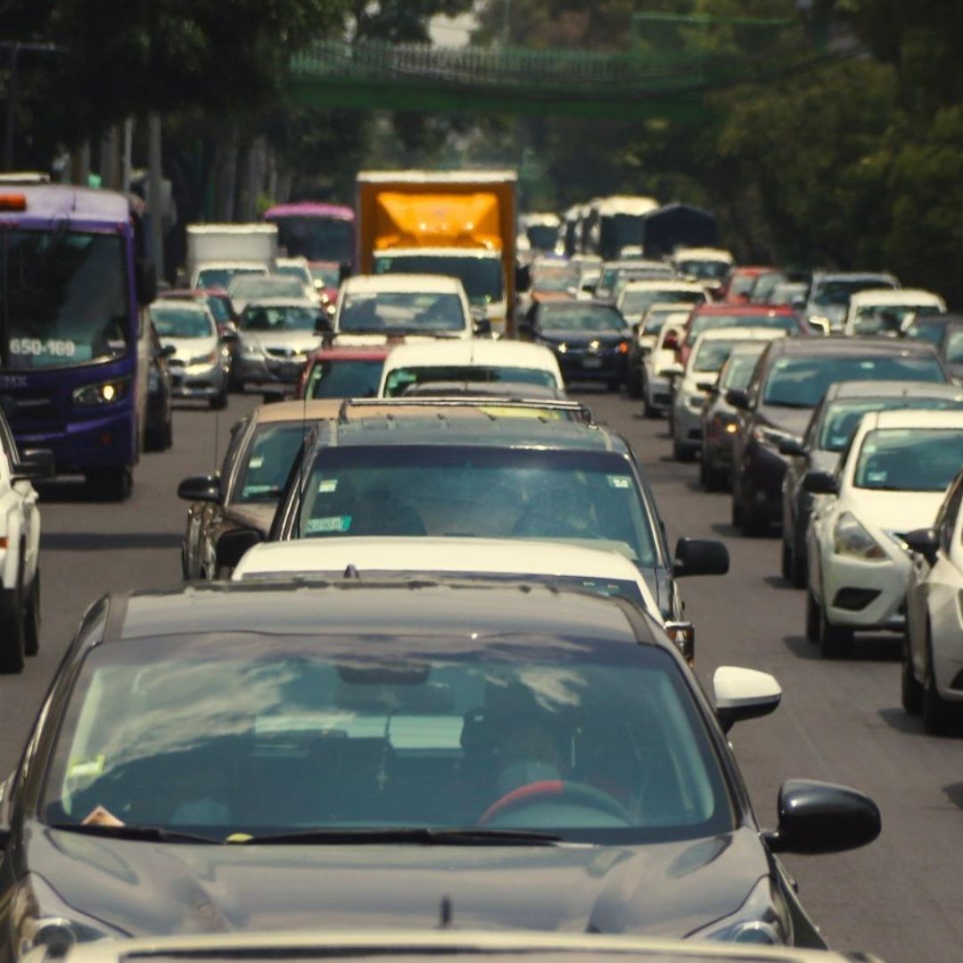 ¿Qué Autos Se Quedan en Casa? Hoy No Circula Jueves 5 de Diciembre de 2024 en CDMX y Edomex