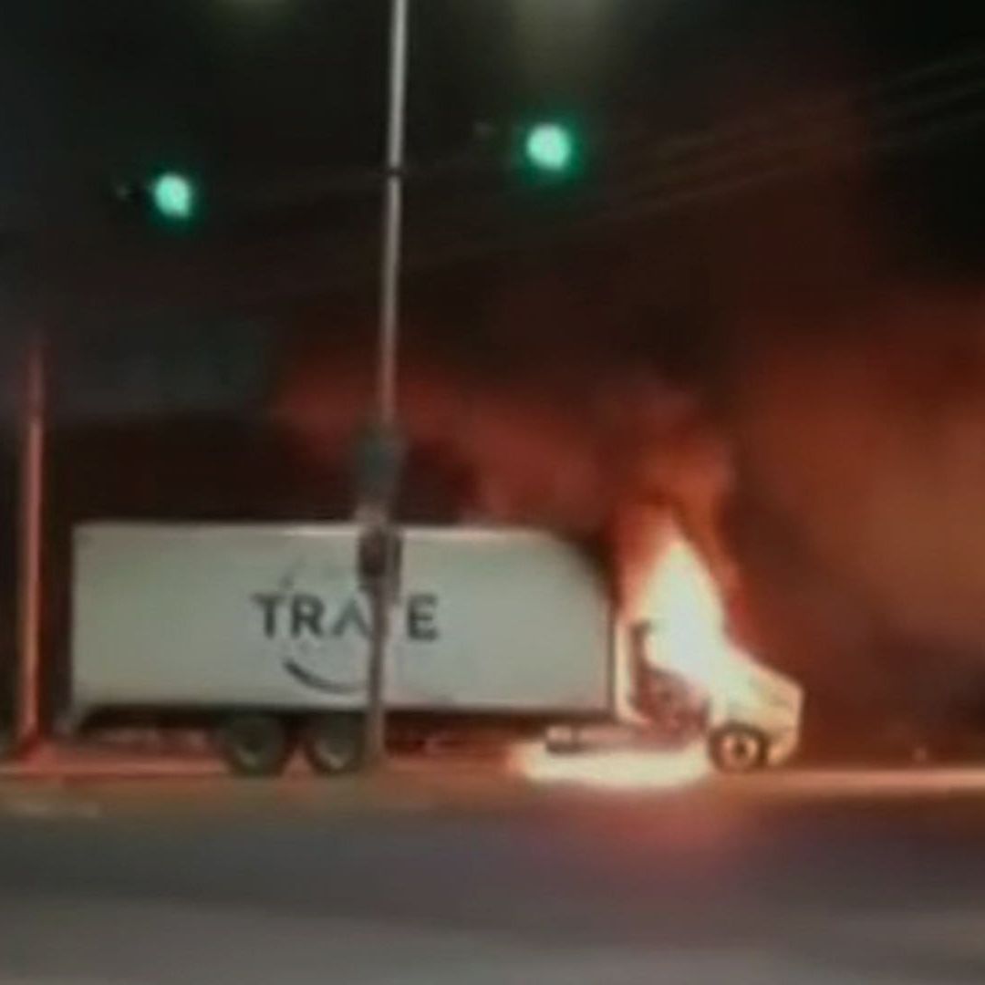 Gobierno de Sinaloa Suspende Actividades por Narcobloqueos