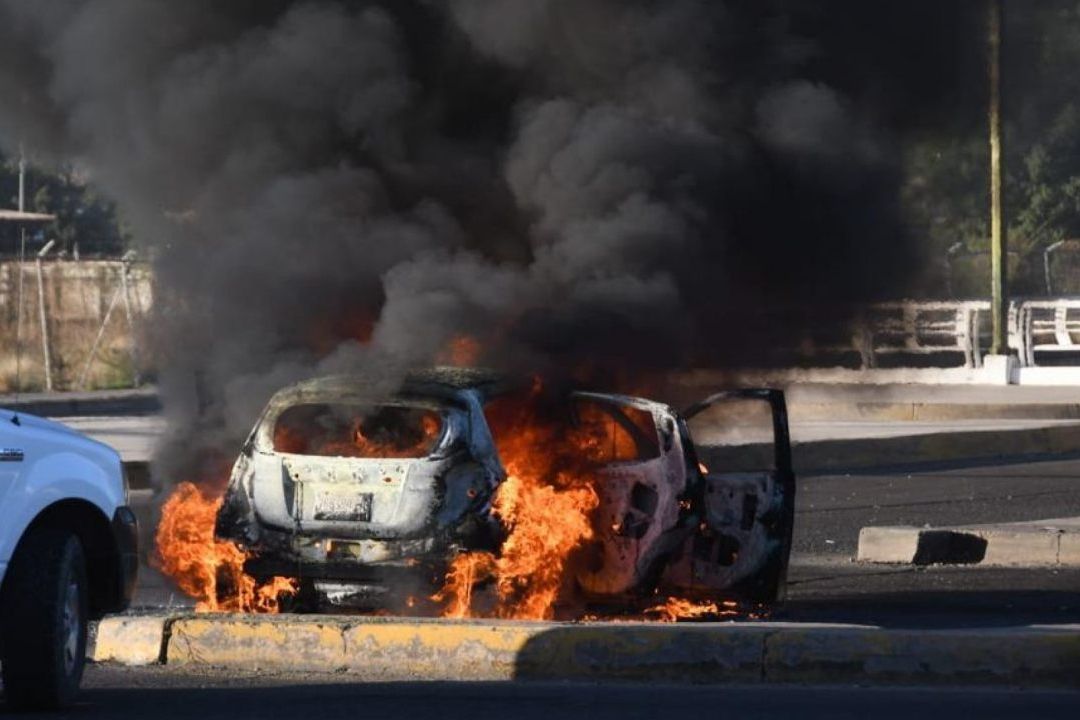 despojan a reportero de camioneta en hechos de violencia en Sinaloa