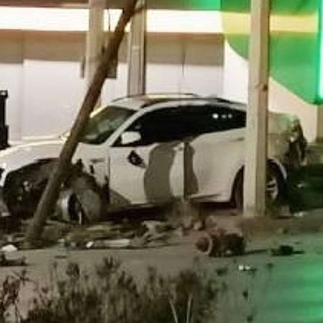 'El Neto' chocó su camioneta BMW