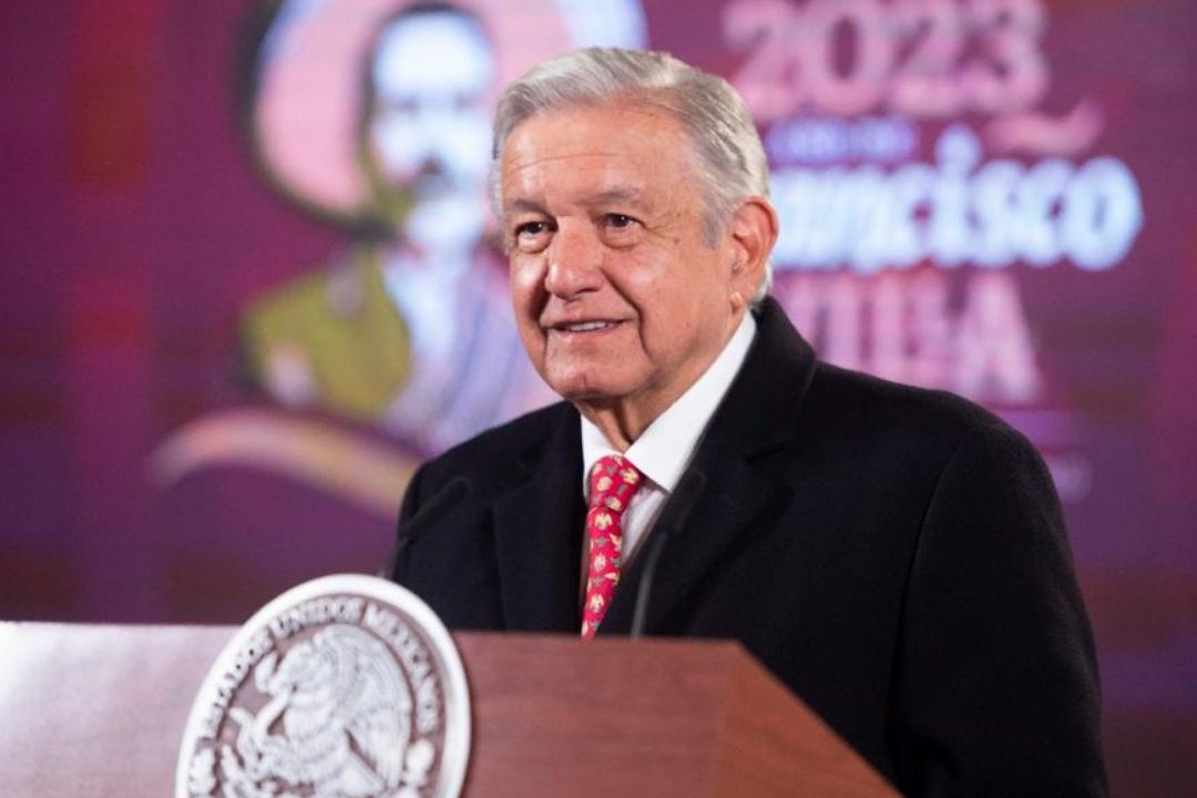 El presidente Andrés Manuel López Obrador presenta su mañanera desde Palacio Nacional