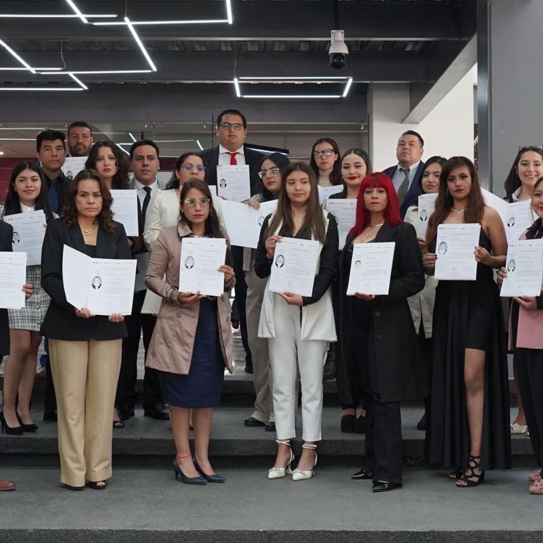 La Universidad Nacional Rosario Castellanos ofrece casi 7,500 plazas para estudiar la licenciatura. Estos son los documentos que piden