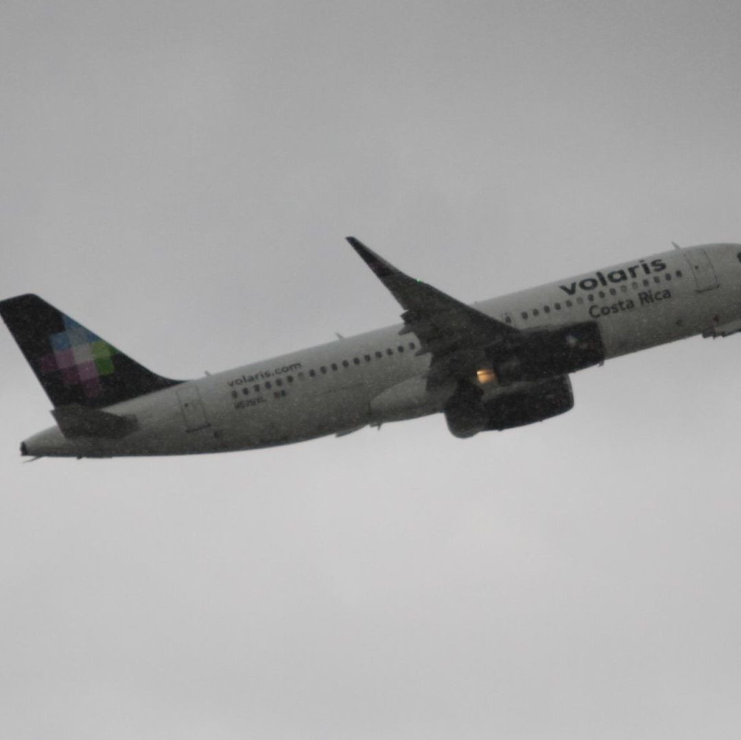 Intentan desviar avión de Volaria a EUA