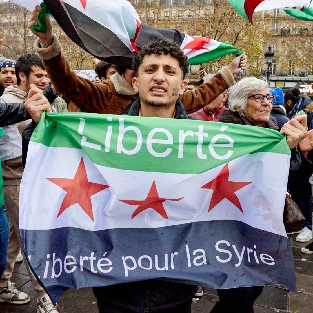 Festejos por la salida de Bashar al-Asad de Siria