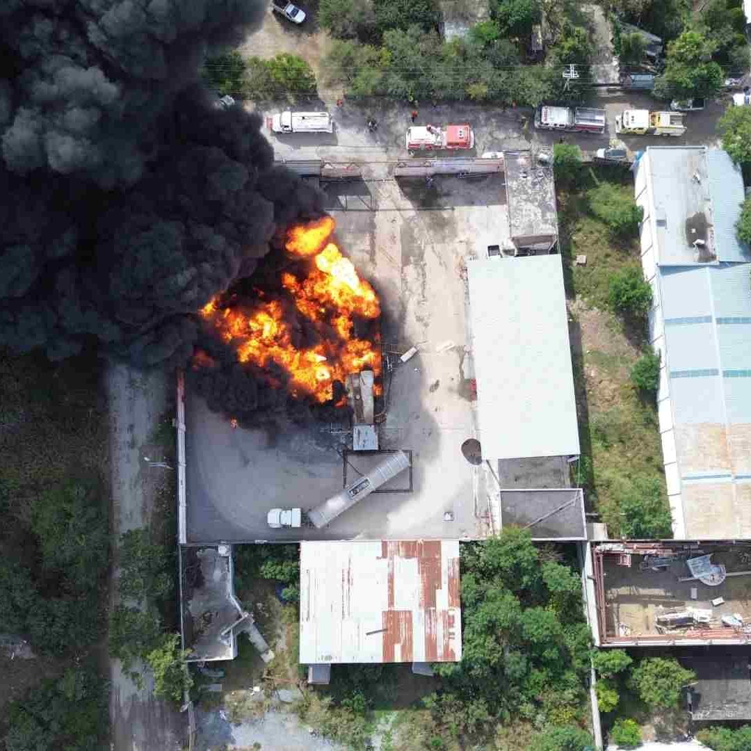 Incendio en Depósito de Combustible Provoca Explosión en Tanques de Diésel en Juárez, NL