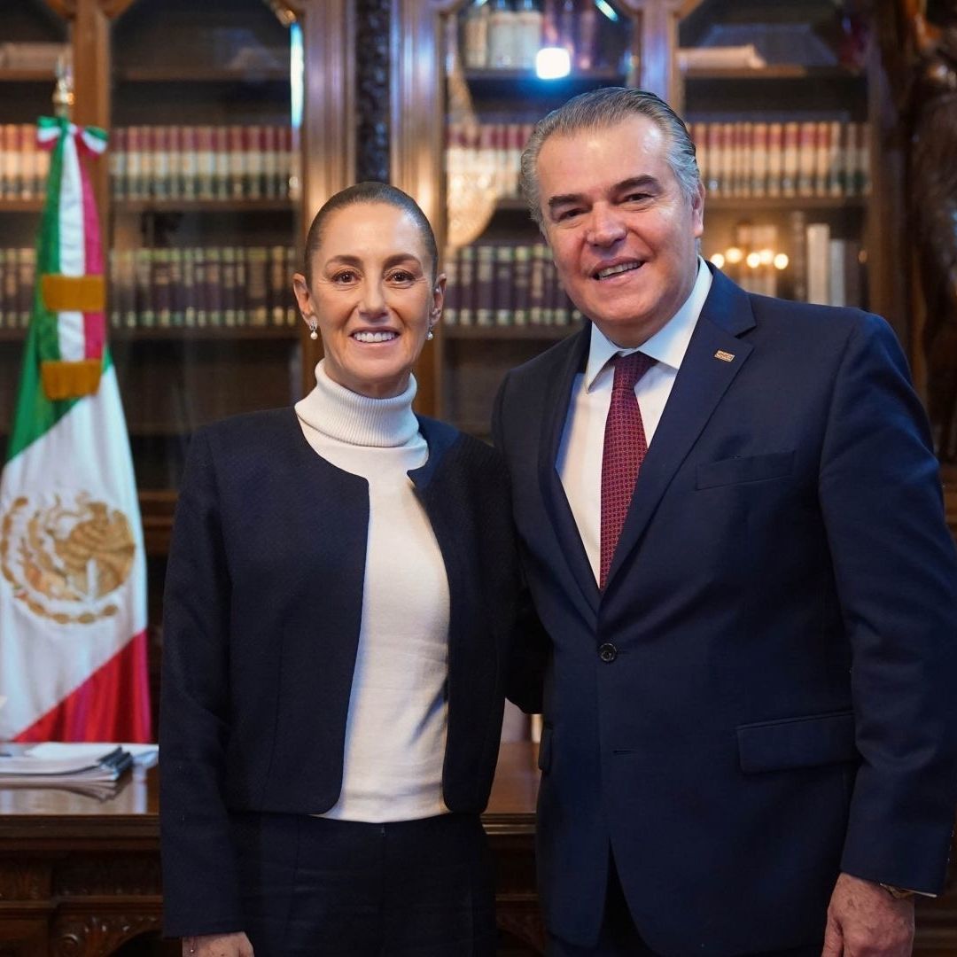 Francisco Cervantes, del Consejo Coordinador Empresarial, junto a Claudia Sheinbaum