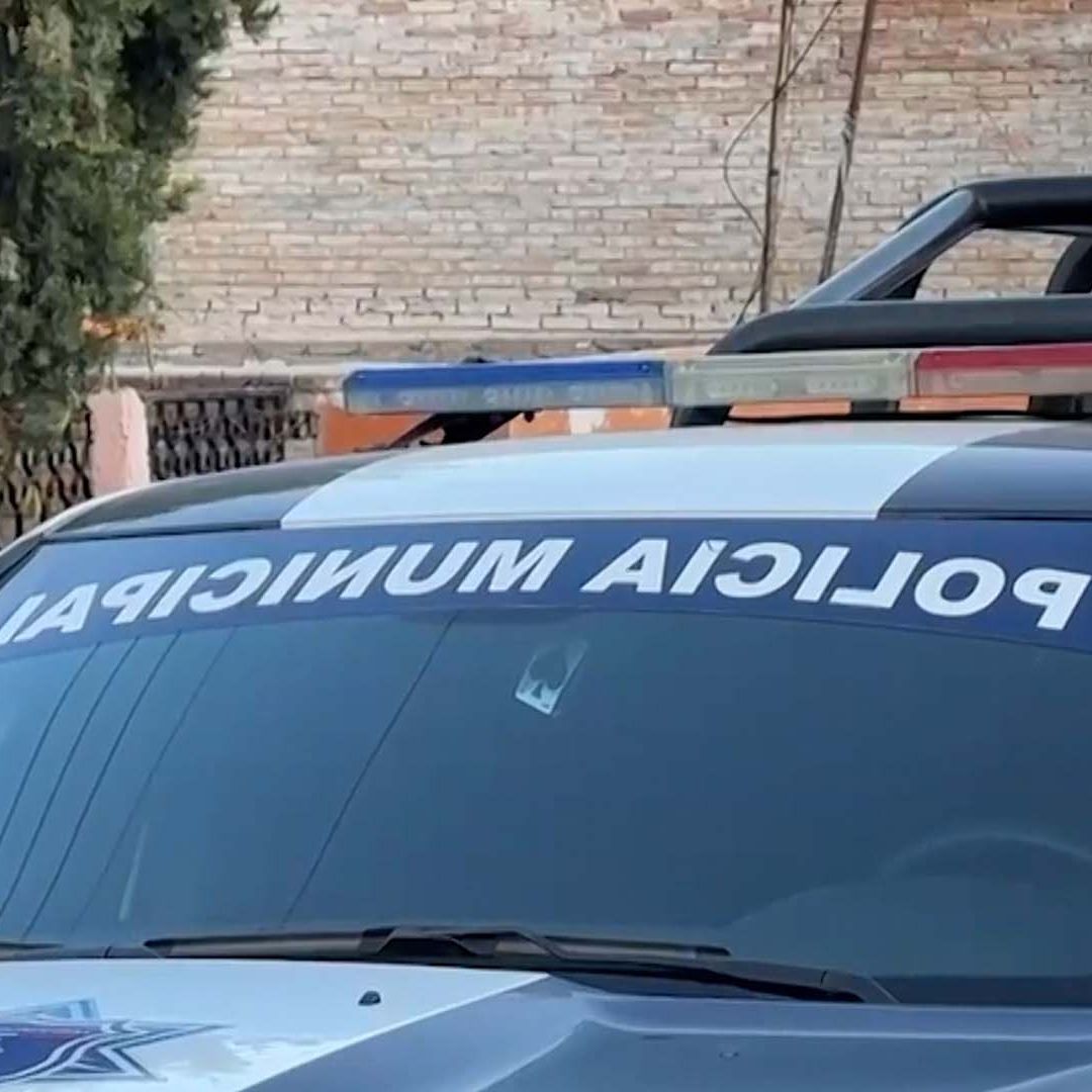 Hombres Golpean a Joven con Bat en Colonia de Torreón