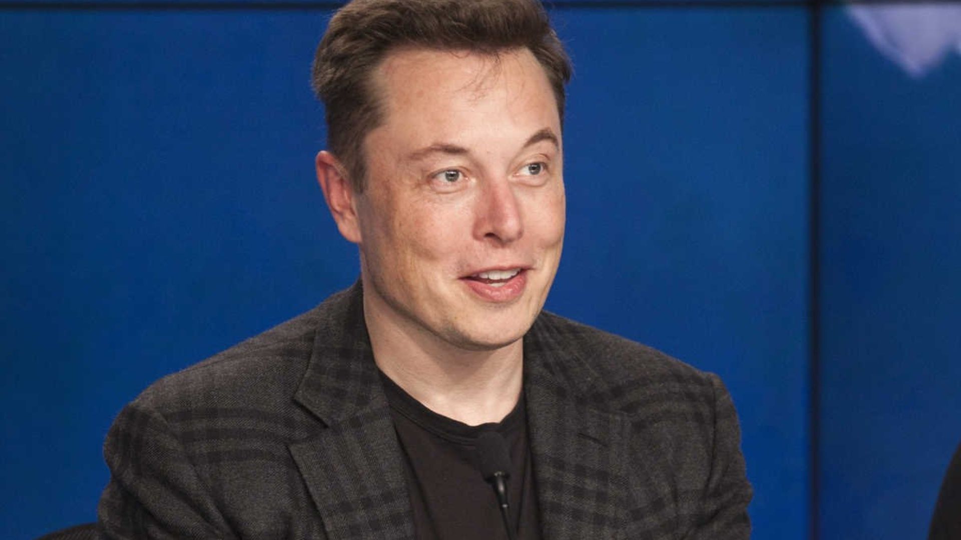 Elon Musk se convierte en el hombre más rico del mundo con una fortuna superior a los 400 mil mdd