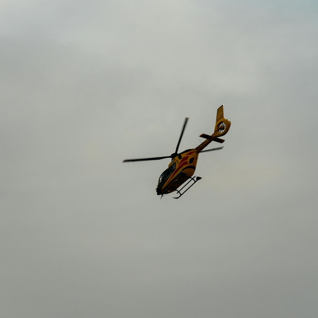 Helicóptero Se Desploma Cerca del Muro entre San Diego y Tecate; Hay un Muerto
